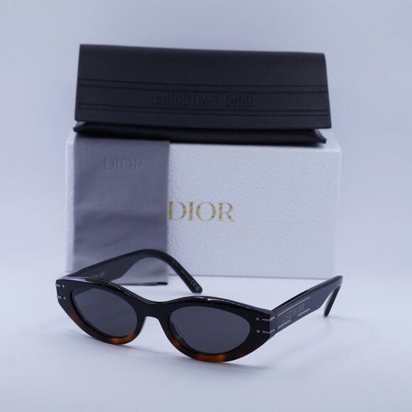 Dior 🕶️ New Dior DIORSIGNATURE B5I 18A0 Sunglasses - Black Frame Size ONE SIZE - 10 Thumbnail