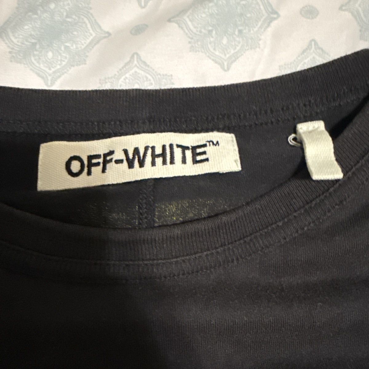 Off-White Offwhite Virgil Abloh Caravaggio T-Shirt Angel Black/Yellow Size US M / EU 48-50 / 2 - 6 Thumbnail