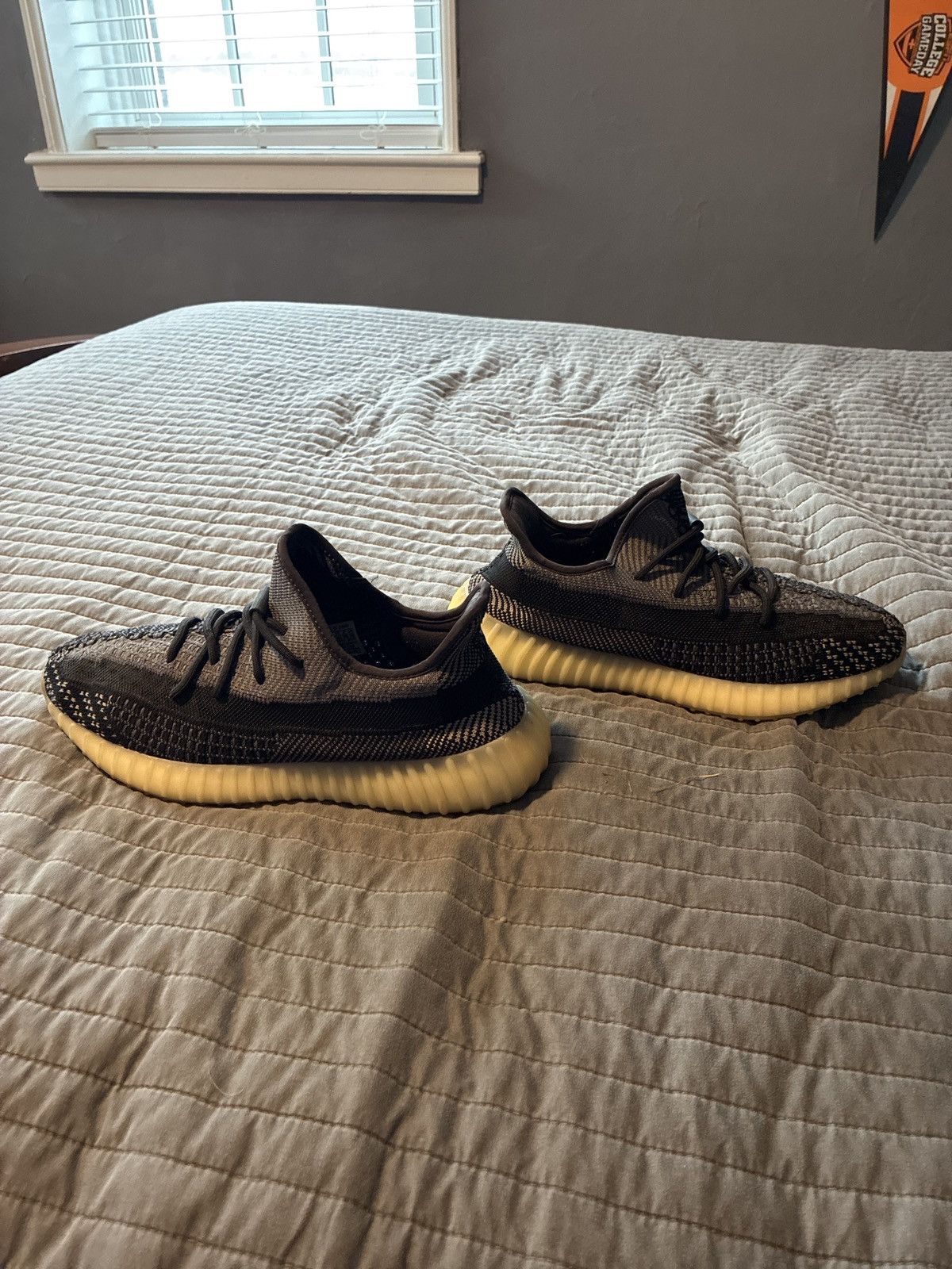 Yeezy Adidas Yeezy Boost 350 V2 Size 11 Size US 11 / EU 44 - 2 Thumbnail