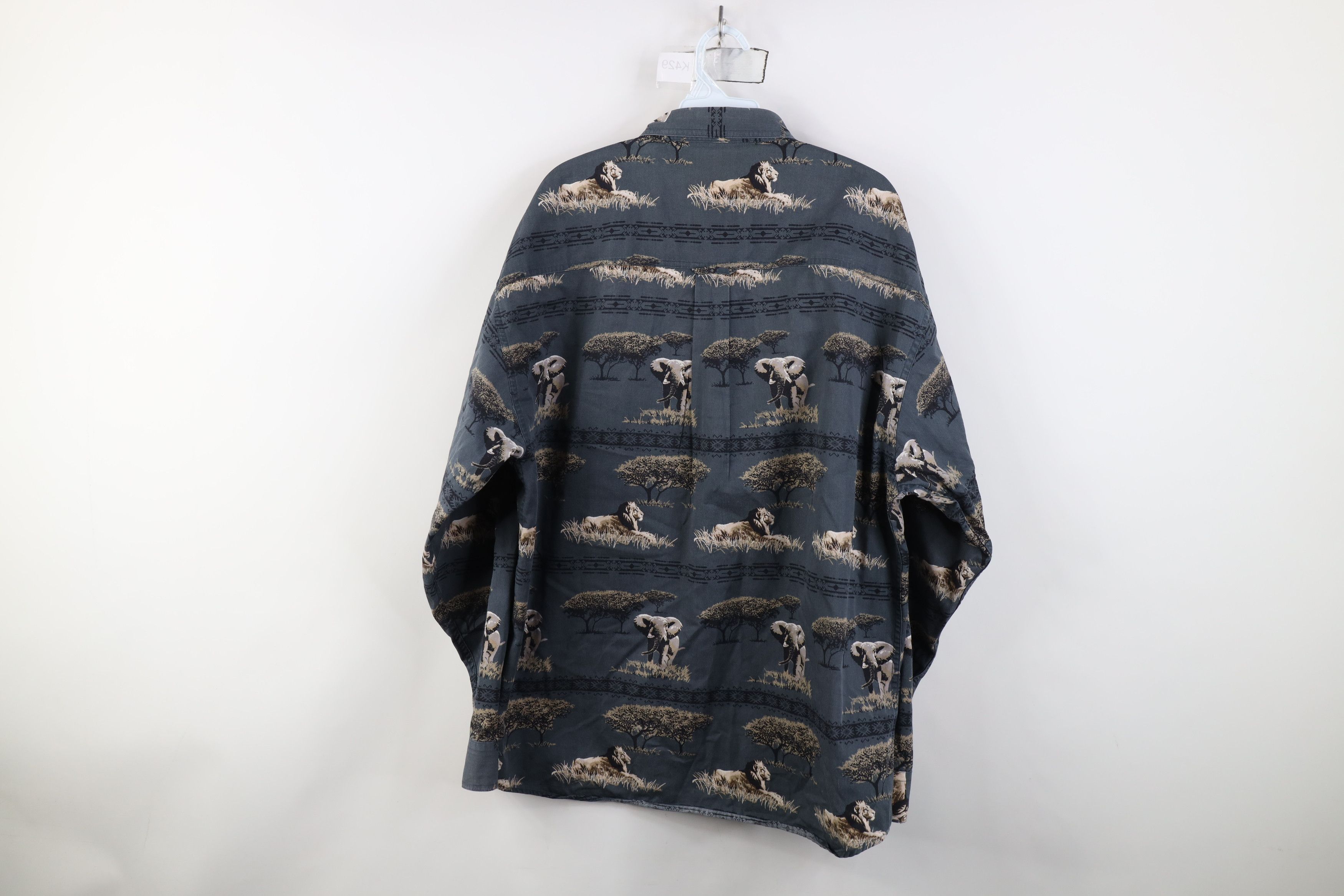 Vintage Vintage 90s Streetwear Elephant All Over Print Button Shirt Size US L / EU 52-54 / 3 - 11 Thumbnail