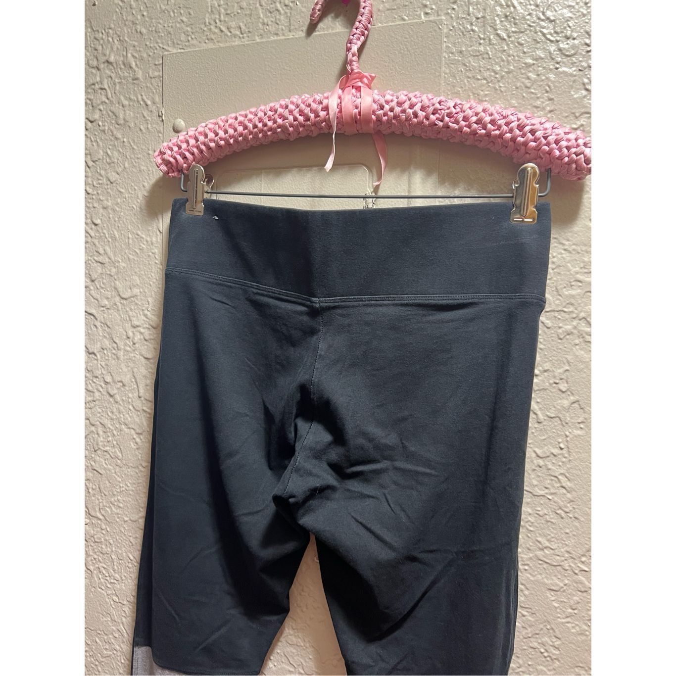 Pink PINK By Victoria’s Secret Yoga Leggings Woman’s Size Medium Size 28" / US 6 / IT 42 - 12 Thumbnail