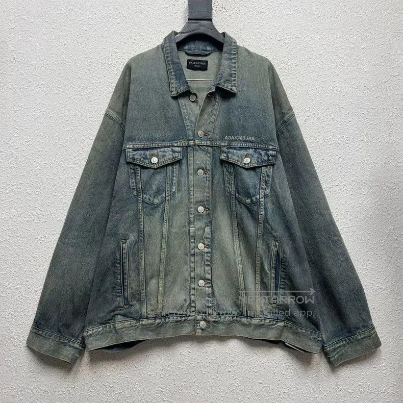 Balenciaga Balenciaga Reverse Logo Denim Jacket. Size US XS / EU 42 / 0 - 1 Thumbnail