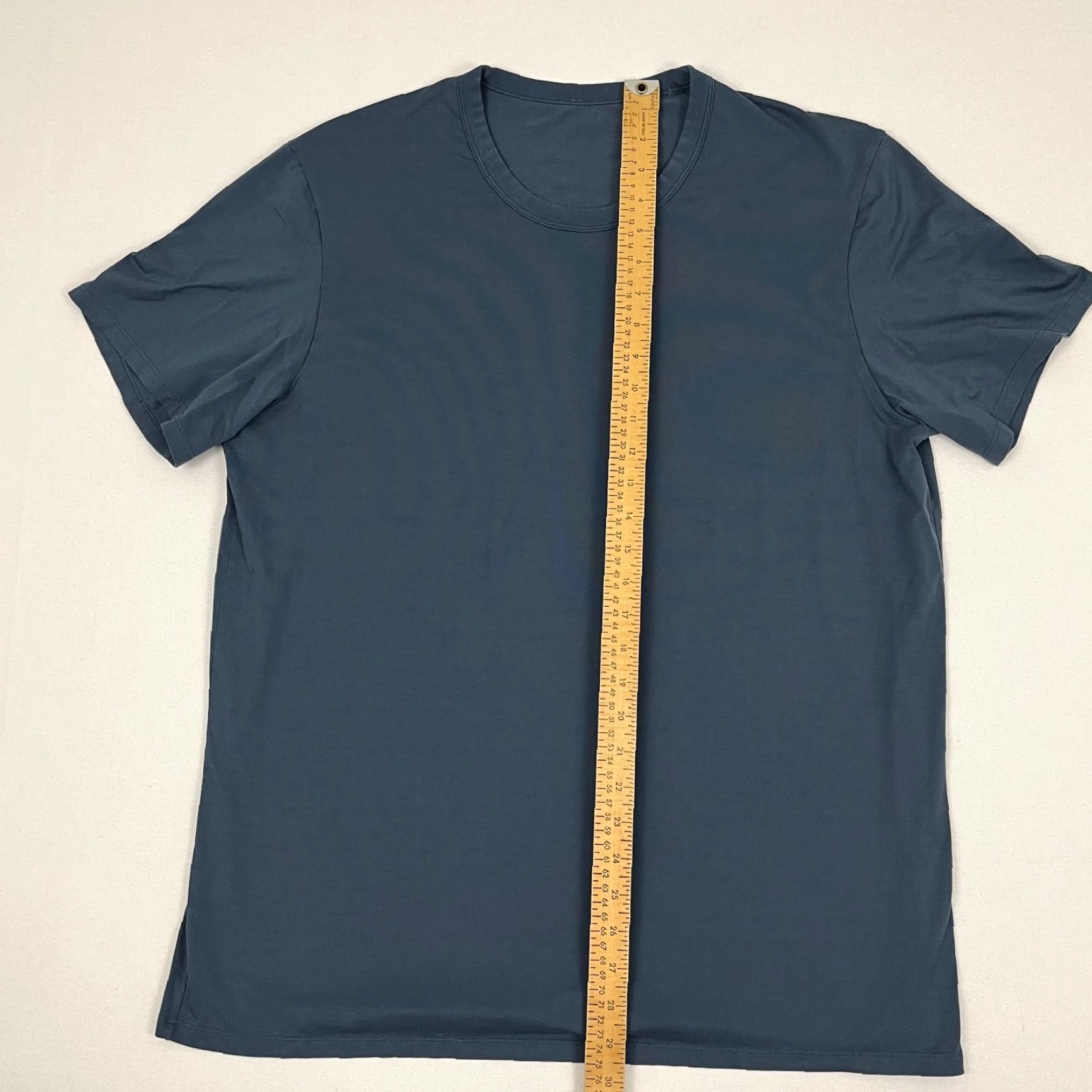 Lululemon Lululemon Shirt Mens L / XL Blue Everyday Essential Active Stretch Work Casual Shirt Men Large Blue Everyday Essential Active Stretch Work Casual Size US L / EU 52-54 / 3 - 4 Thumbnail