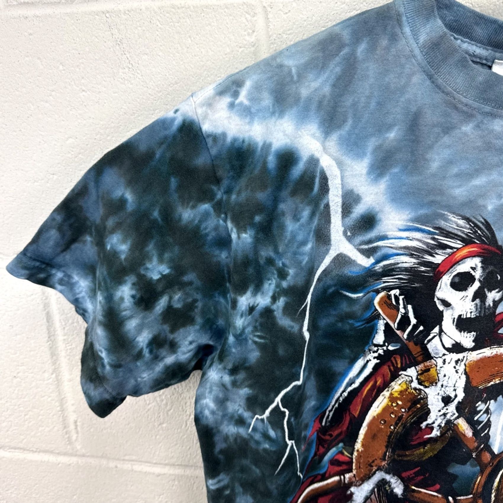 Liquid Blue VINTAGE Walt Disney Pirates of the Caribbean Tie Dye T Shirt Blue M Crew Neck Short Sleeve Jack Sparrow 90s Graphic Print Mens Size US M / EU 48-50 / 2 - 5 Thumbnail