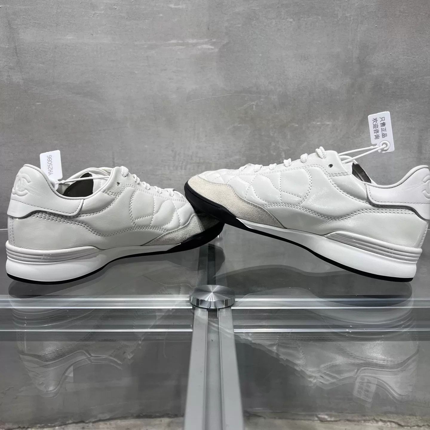 Chanel Women's Chanel Deerskin Sneaker White EU 37.5 BNIB Size US 7 / IT 37 - 5 Thumbnail