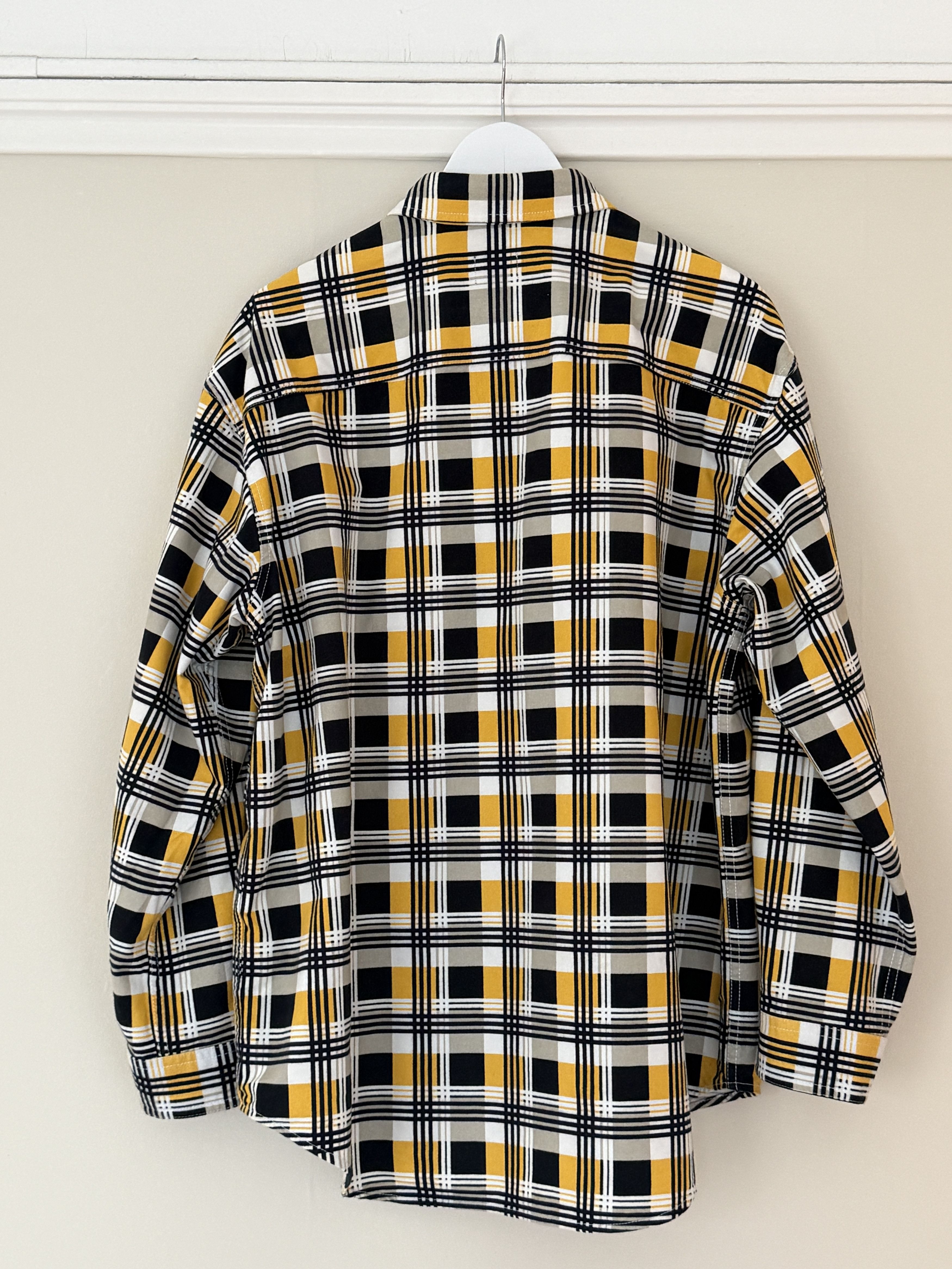 Levi's Oversized printed skate shirt in black/yellow plaid (size M) Size US M / EU 48-50 / 2 - 2 Thumbnail