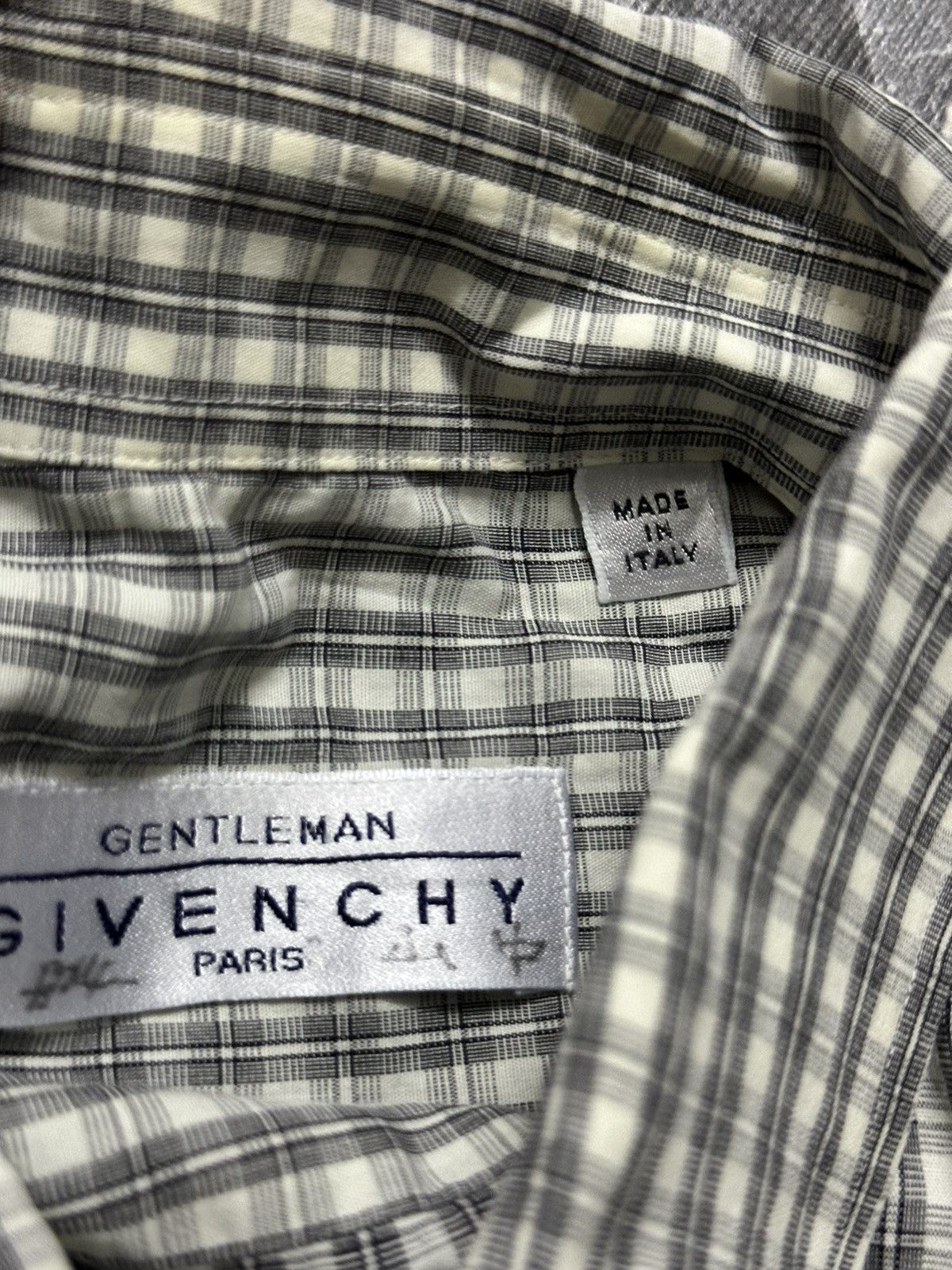 Givenchy 1990-Givenchy Gentleman 41-16 Made in Italy Button-Up Size US L / EU 52-54 / 3 - 9 Thumbnail