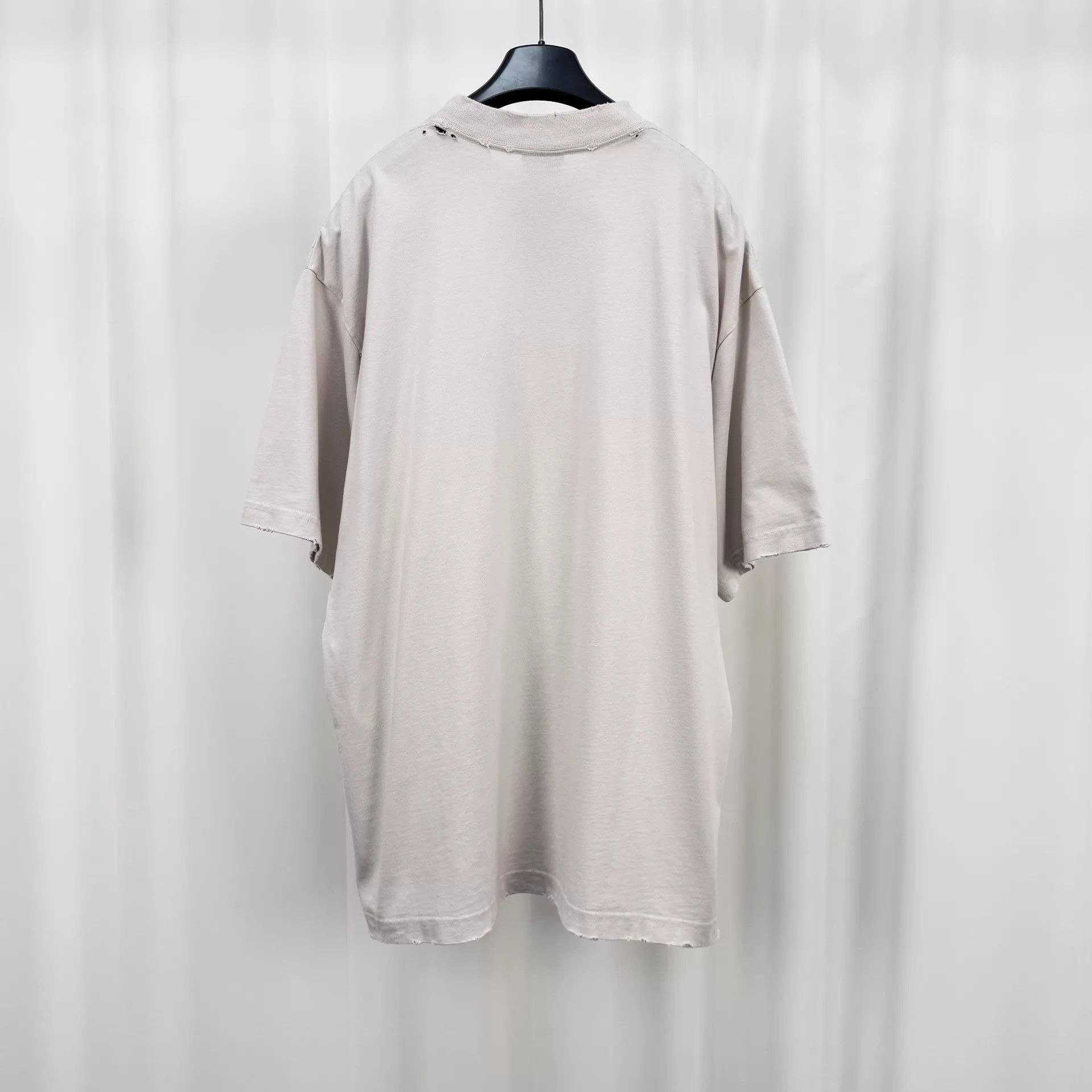 Balenciaga Balenciaga Valentine's Limited Disc T-Shirt L New Size US L / EU 52-54 / 3 - 2 Thumbnail