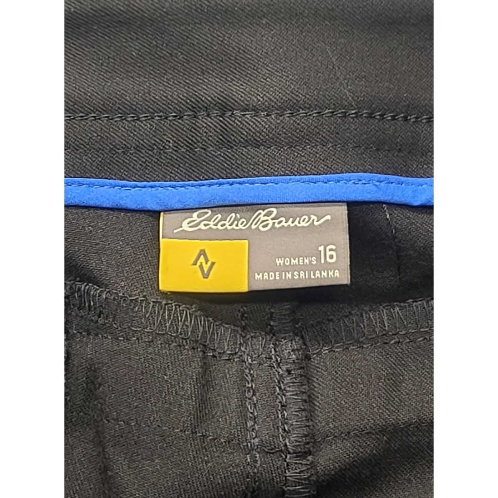 Eddie Bauer Eddie Bauer Travex Pants Womens 16x32 Curvy Fit Straight Leg Mid Rise Travel Chino Black 32x16 Mens? Womens Size 38" / US 16 / IT 52 - 2 Thumbnail