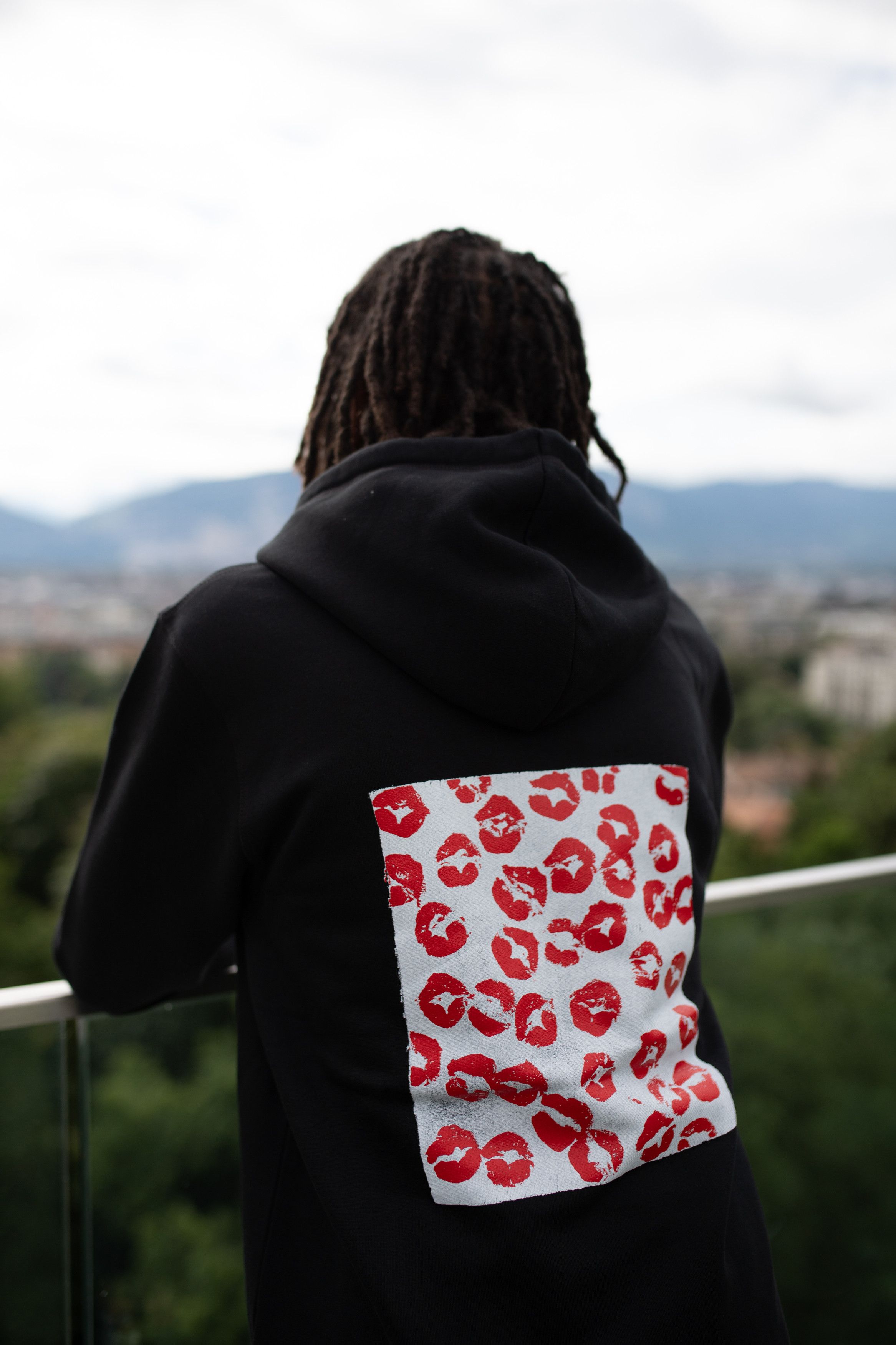 Other Red kissed hoodie Size US S / EU 44-46 / 1 - 1 Thumbnail