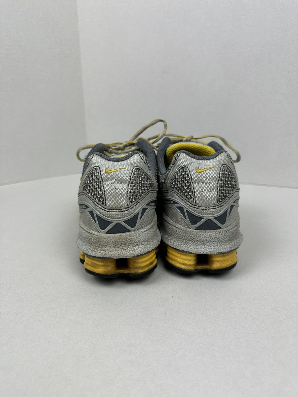 Nike × Vintage Y2K Vintage NIKE SHOX Running Shoes Sneakers 313812-072 Size US 11 / IT 41 - 9 Thumbnail