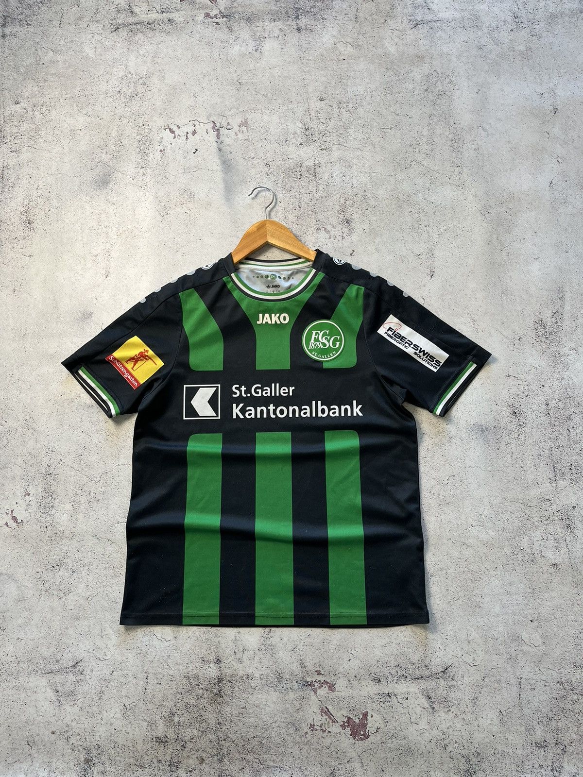 Sports Specialties Jako St Gallen Away 2016/2017 Soccer Jersey Football shirt Size US S / EU 44-46 / 1 - 1 Thumbnail