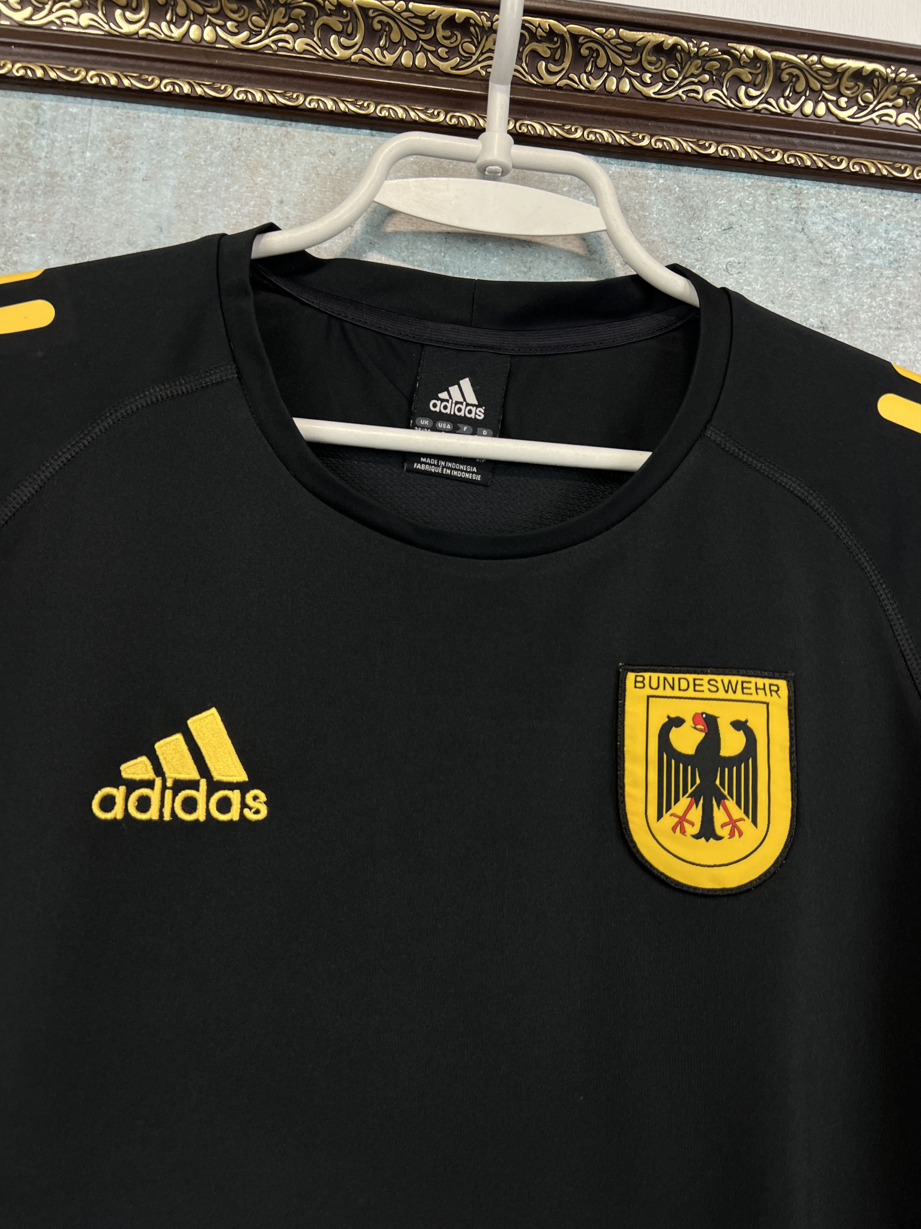 Adidas Germany Deutschland Football Train Shirt Soccer Jersey Size US S / EU 44-46 / 1 - 3 Thumbnail