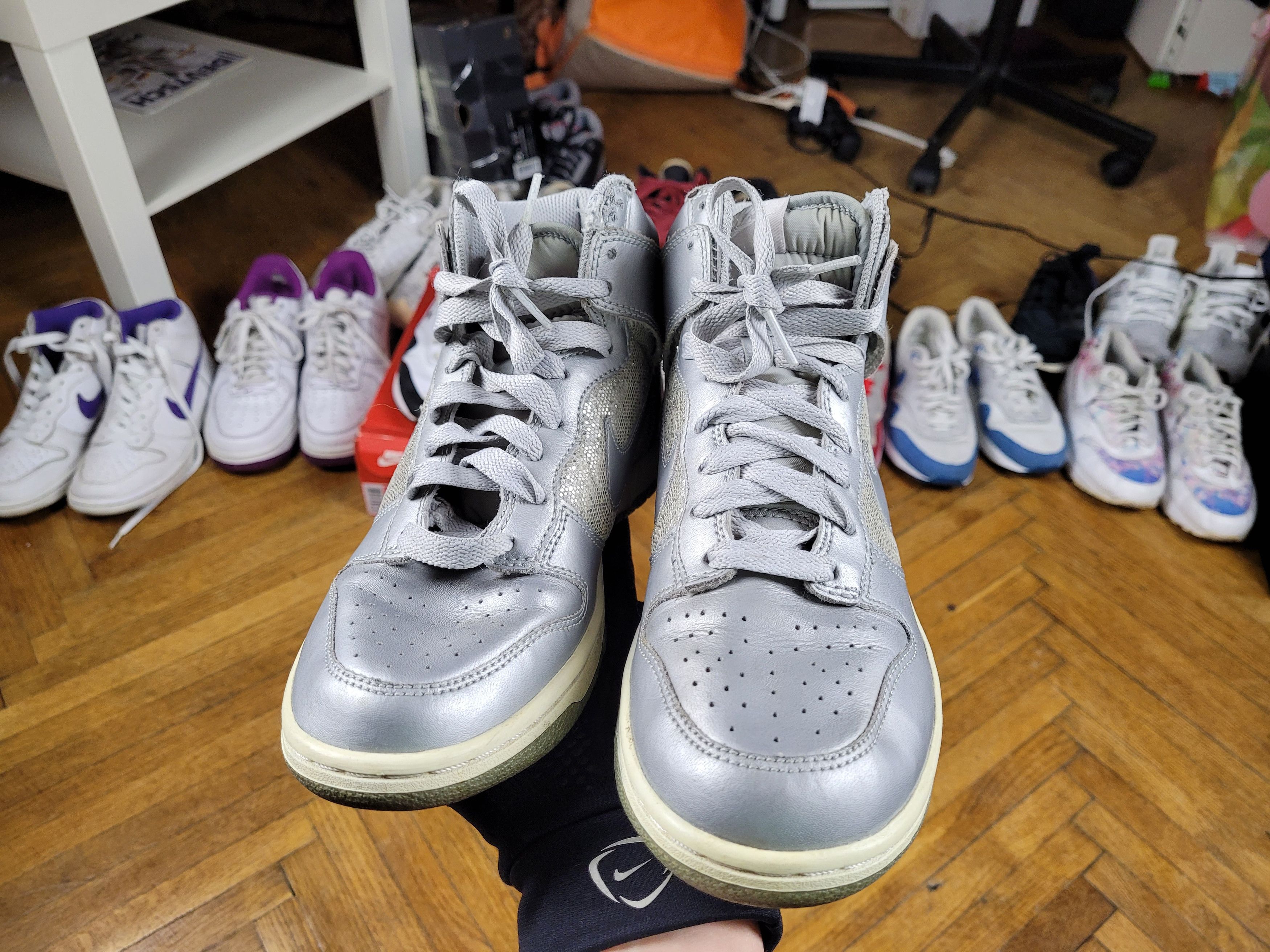 Nike 2009 Vintage Nike Wmns Dunk High 'Metallic Silver' Discoball Size US 7.5 / IT 37.5 - 5 Thumbnail