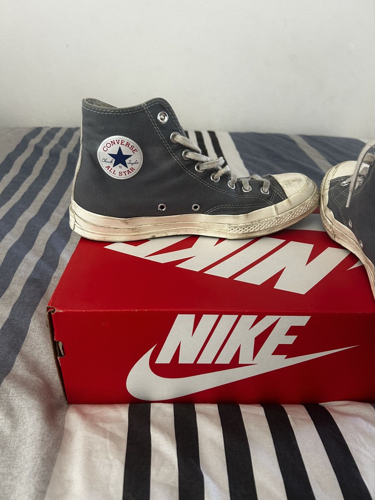Comme des Garcons PLAY × Converse Comme des garcons x converse hi top Size US 10 / EU 43 - 2 Thumbnail
