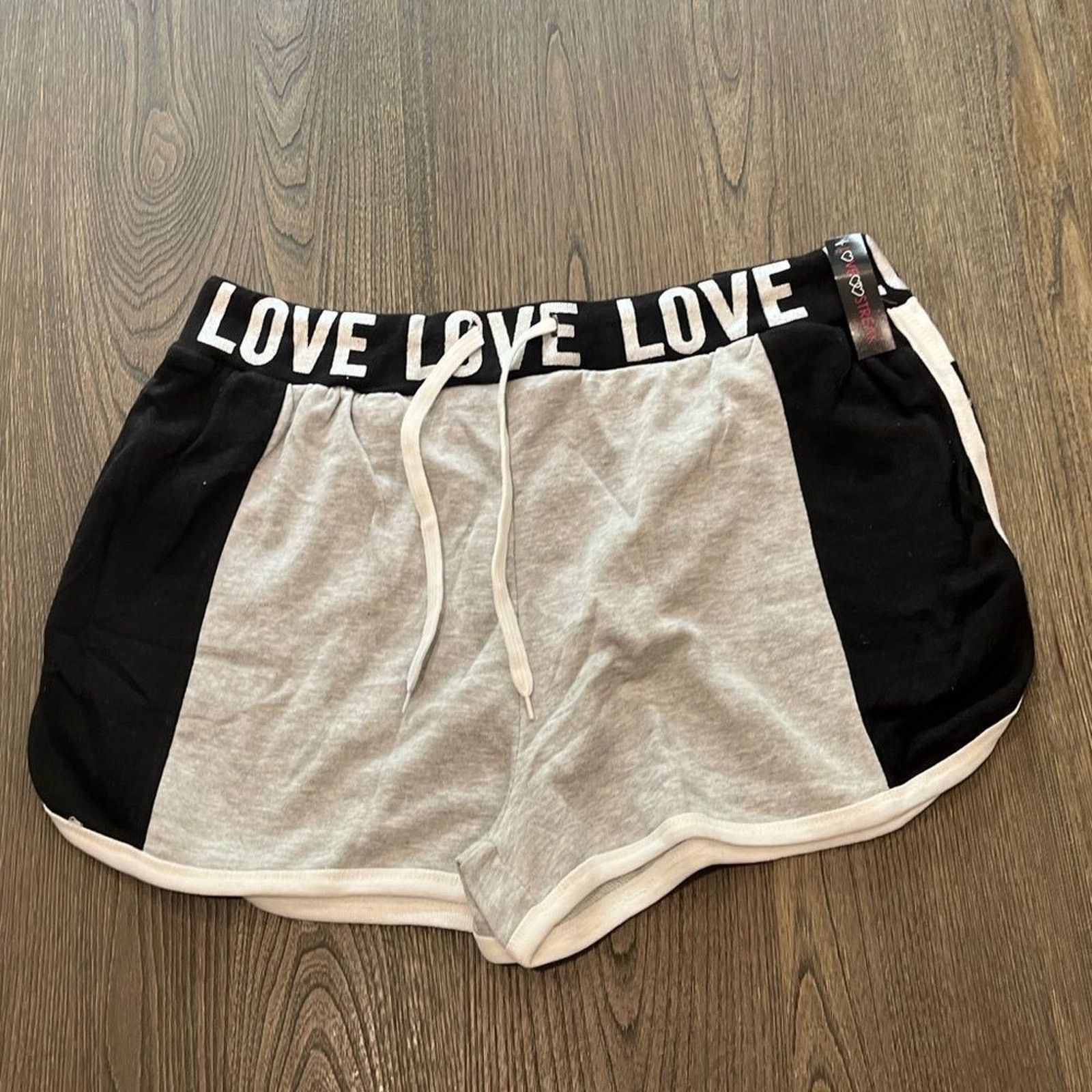 Vintage NWT Love Streak Womens Cotton Track Gym Shorts Size 3X Size 42" / US 20 - 1 Thumbnail