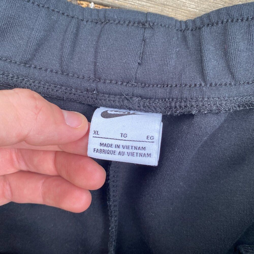 Nike Nike Tech Fleece Sweatpants Joggers XL Black Size US 36 / EU 52 - 5 Thumbnail