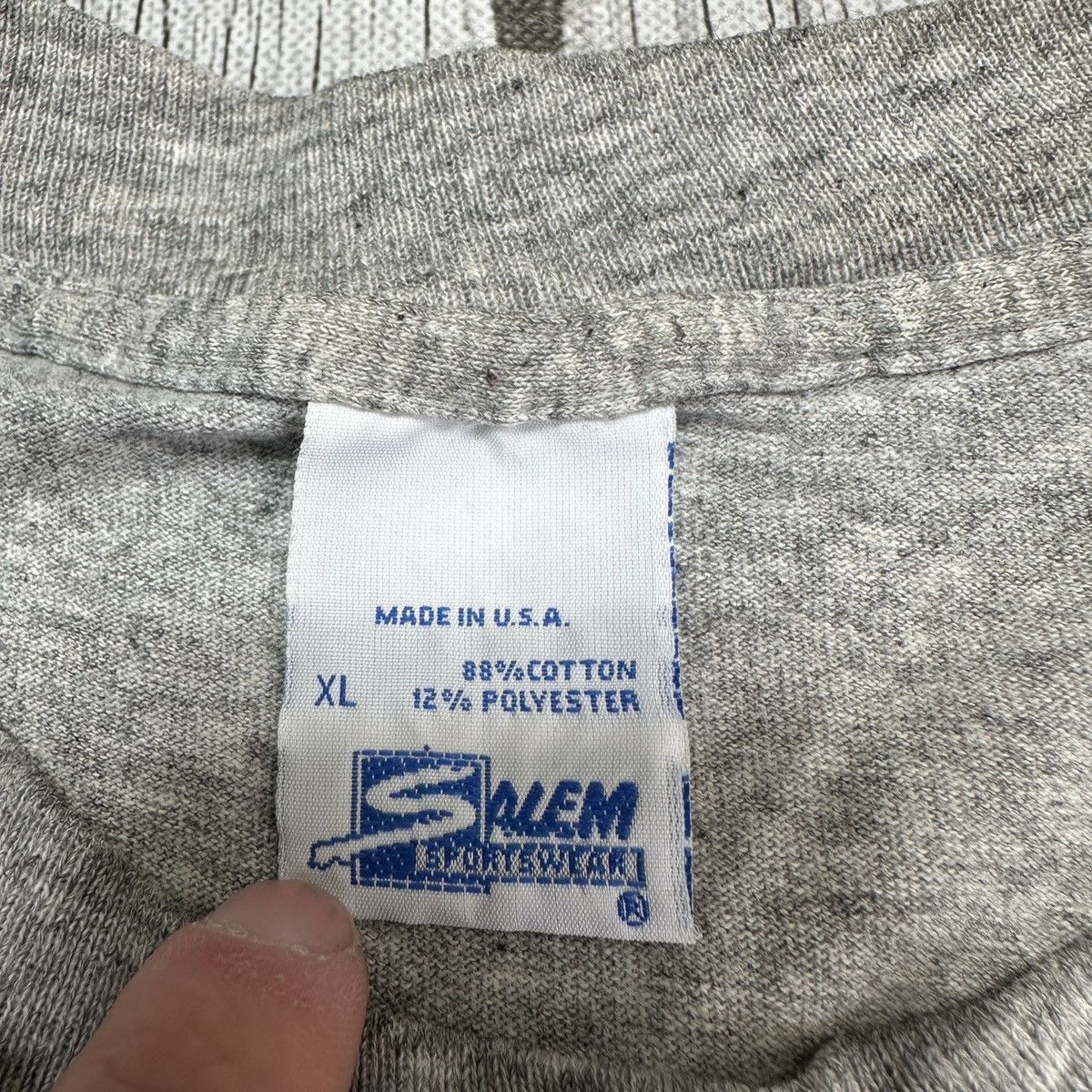 NHL Vintage New York Islanders tee Size US XL / EU 56 / 4 - 4 Thumbnail
