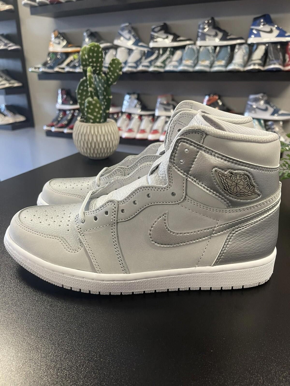 Jordan Brand Jordan 1 Retro High CO Japan Neutral Grey (2020) Size 9.5m Size US 9.5 / EU 42-43 - 5 Thumbnail