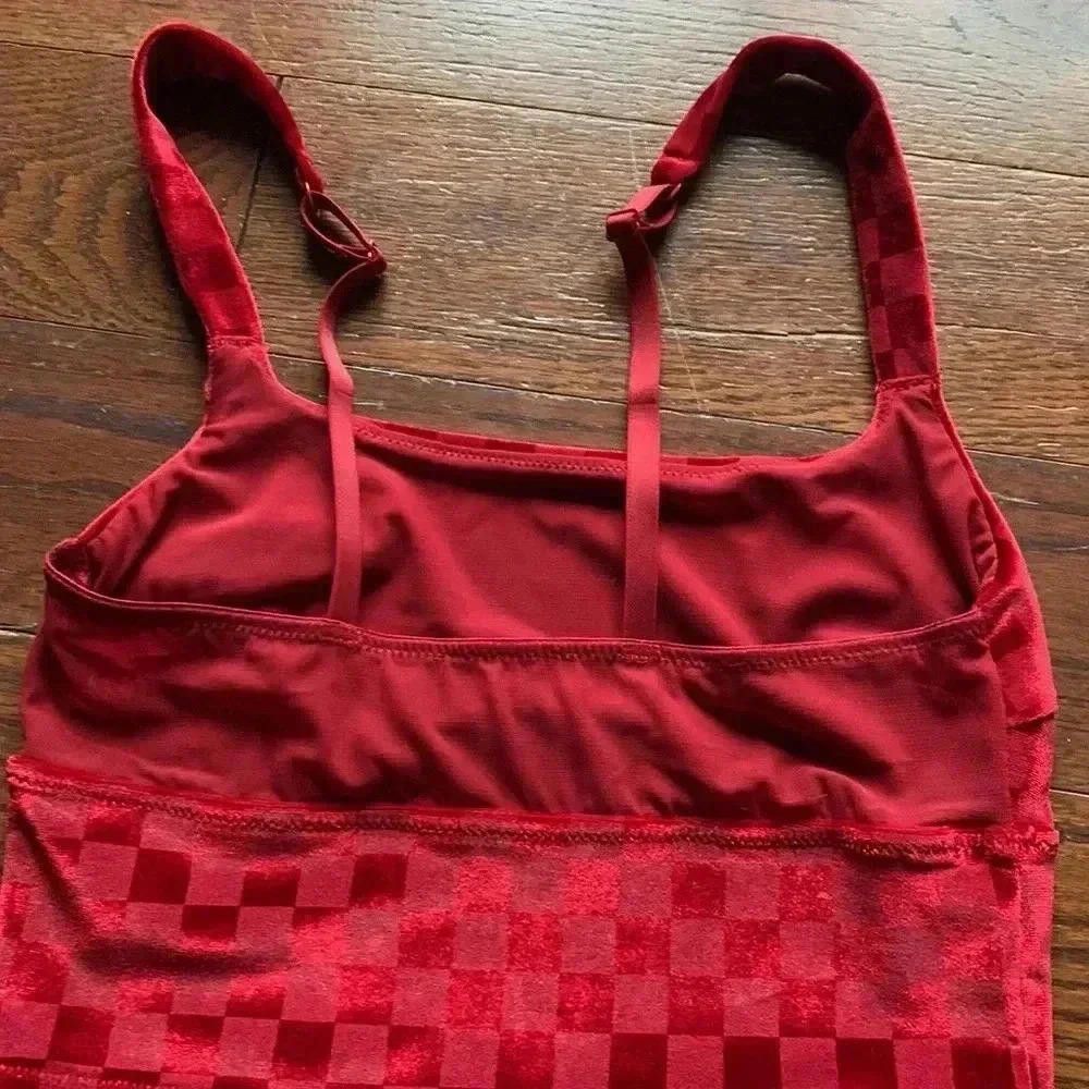 Designer Stylish Red Checker Pattern Cropped Top Size XS / US 0-2 / IT 36-38 - 4 Thumbnail