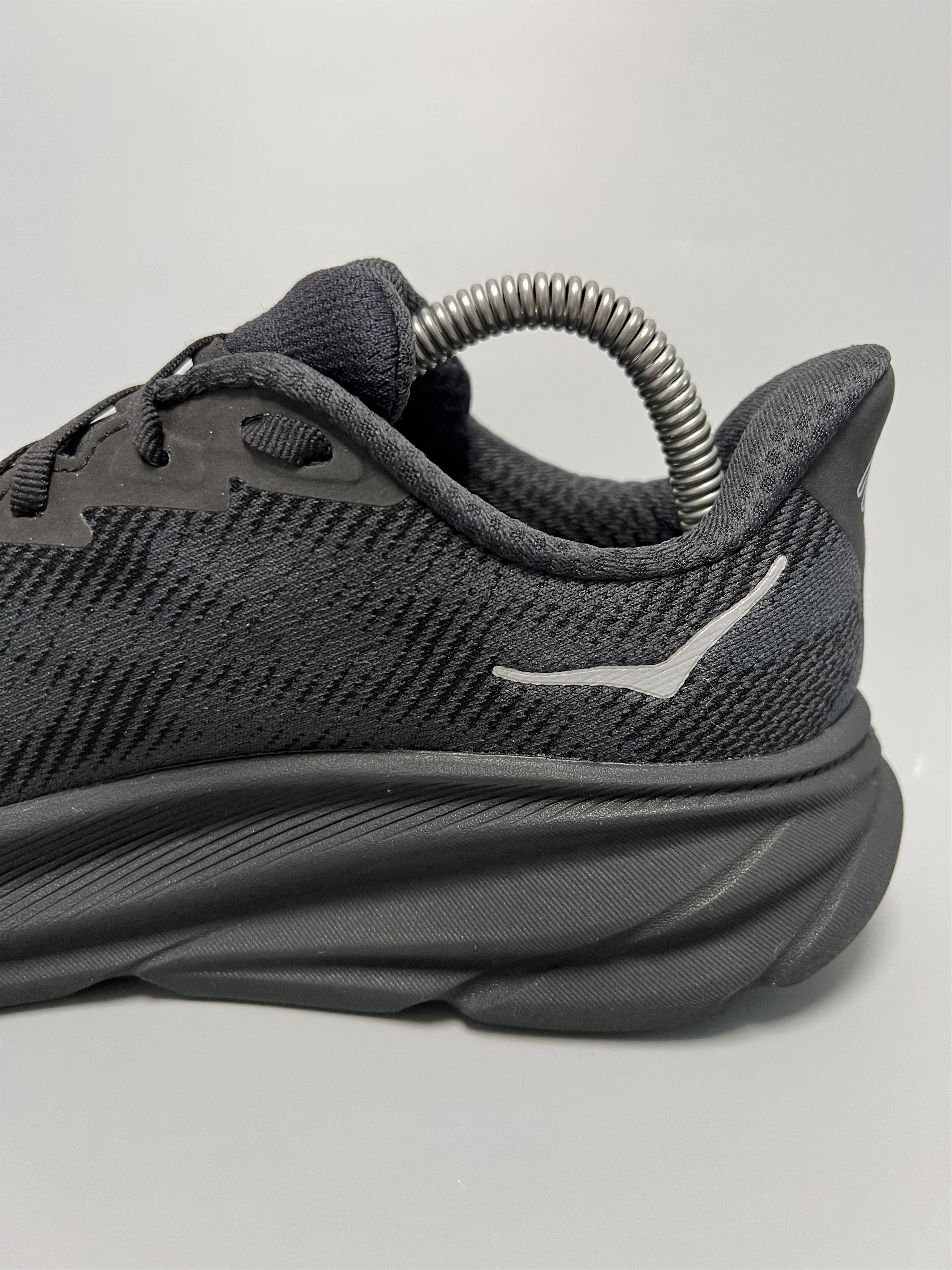 Goretex 7B Hoka One One Clifton 9 GTX Women’s Running Shoes Size US 7 / IT 37 - 11 Thumbnail