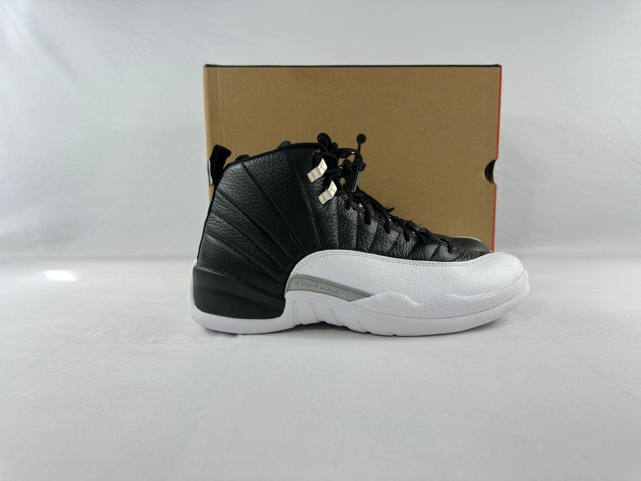 Nike Nike Air Jordan 12 Retro 'Playoff' 2022 CT8013-006 Size US 12 / EU 45 - 1 Thumbnail