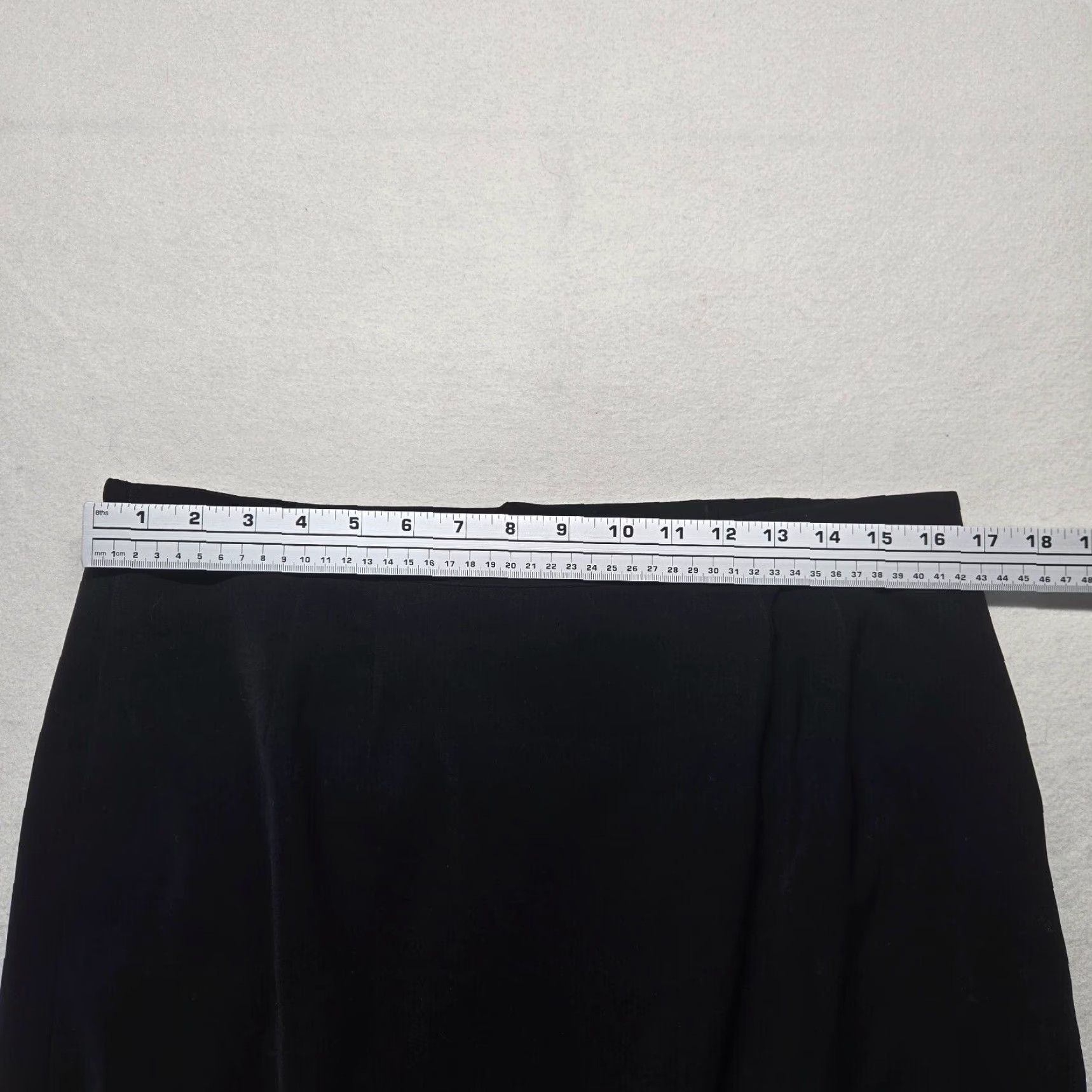 Vintage Le Suit Black Formal Skirt Women 14 Polyester Solid Office Work Dress Skirt 14 Women Size 36" / US 14 / IT 50 - 3 Thumbnail