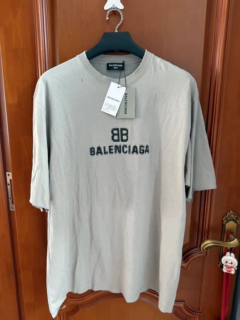 Balenciaga Balenciaga Gray Distressed Mosaic Tee XS - dmc Size US XS / EU 42 / 0 - 1 Thumbnail