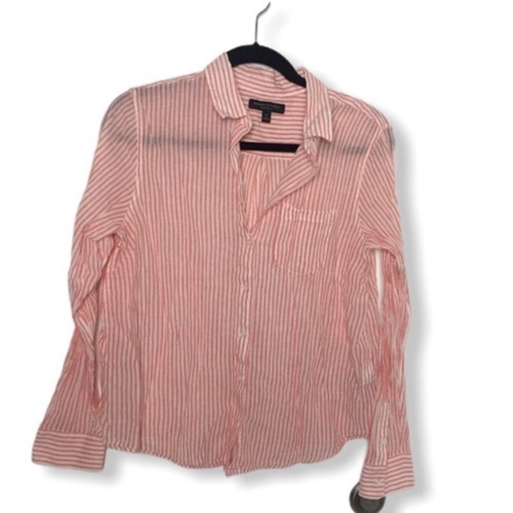 Banana Republic Banana Republic Pink White Striped Button Down Shirt Women’s Size M / US 6-8 / IT 42-44 - 2 Thumbnail