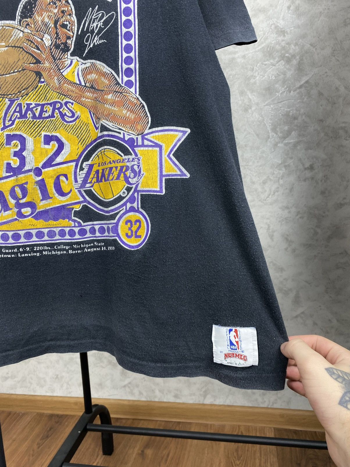 NBA Vintage 1989 LA Lakers Magic Johnson Nutmeg T-Shirt Size US M / EU 48-50 / 2 - 3 Thumbnail