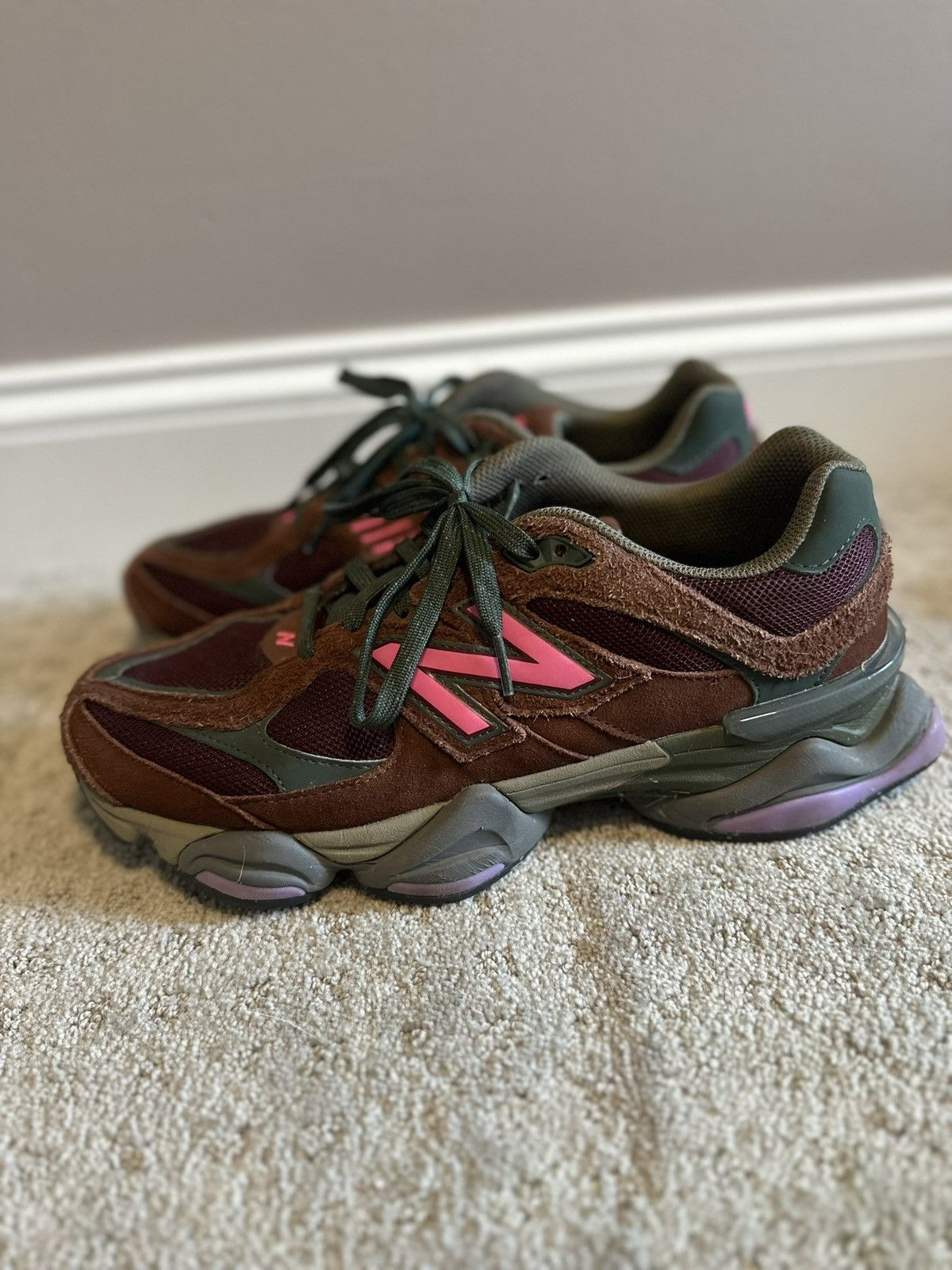 New Balance New Balance 9060 Burgundy Pink Size US 11 / EU 44 - 3 Thumbnail