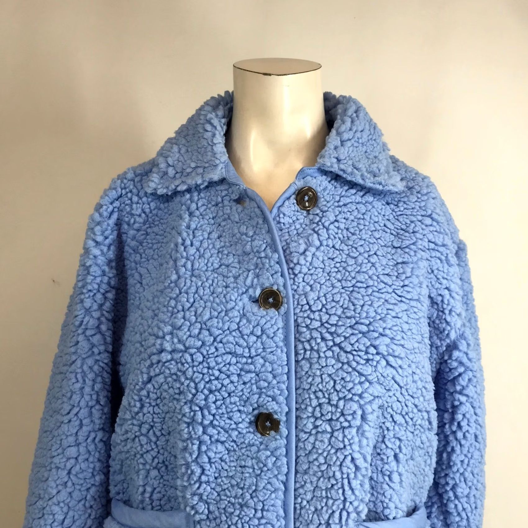 J.Crew J.Crew Womens XS Periwinkle Blue Faux Fur Sherpa Teddy Jacket Coat Button Front Front Patch Pockets Casual Fall Winter Size XS / US 0-2 / IT 36-38 - 2 Thumbnail