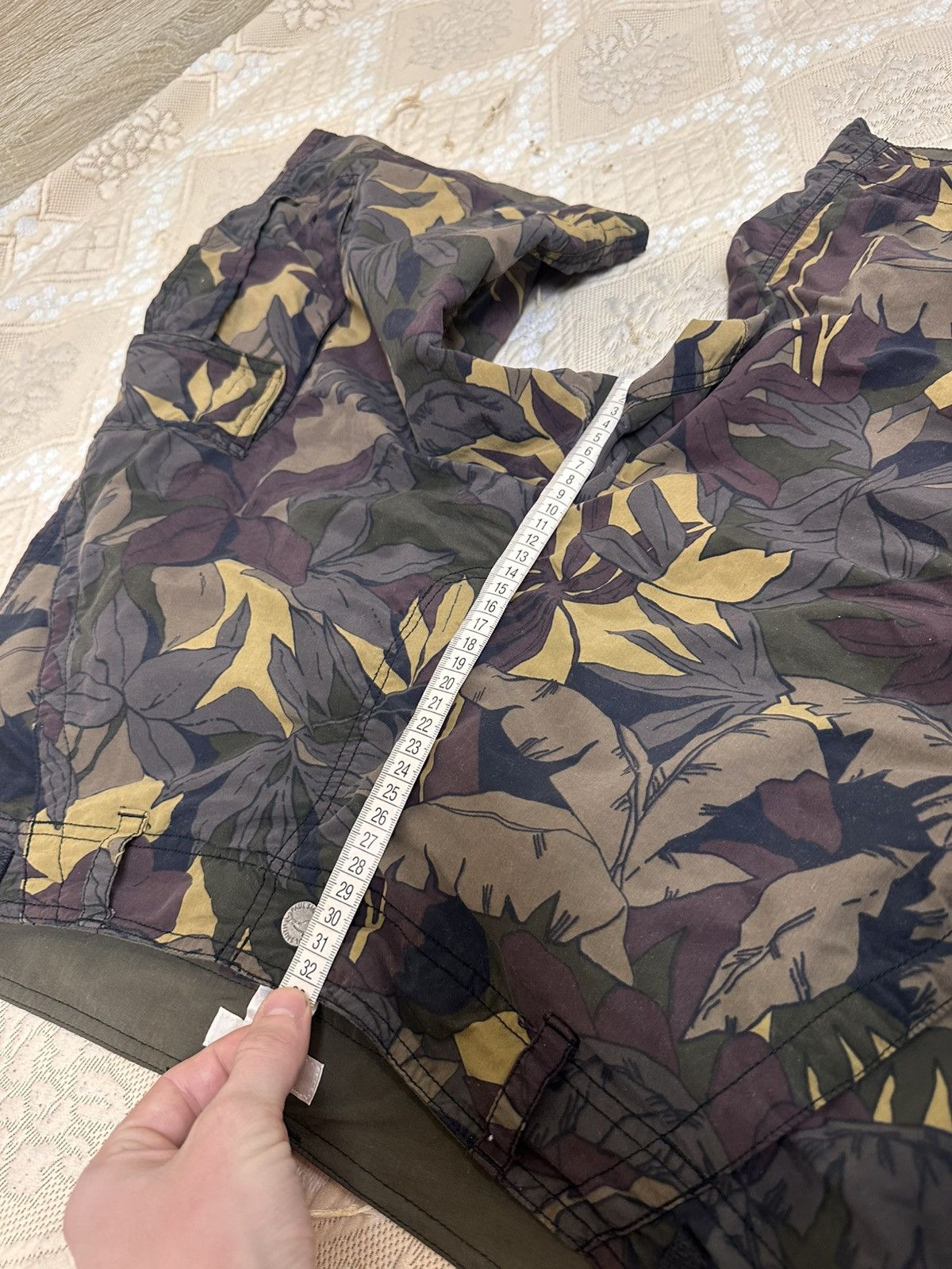 Paul Smith 🔥 Paul Smith Camo Army Cargo Shorts Floral Vintage Swimwear Size US 32 / EU 48 - 9 Thumbnail
