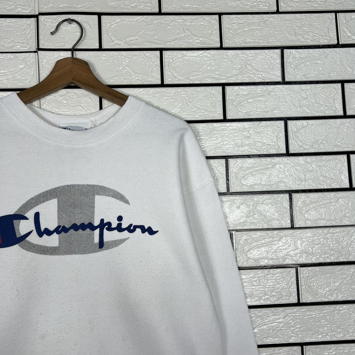 Champion 90's CHAMPION REVERSE WEAVE Big Logo Sweatshirt #4017-C183 Size US M / EU 48-50 / 2 - 5 Thumbnail
