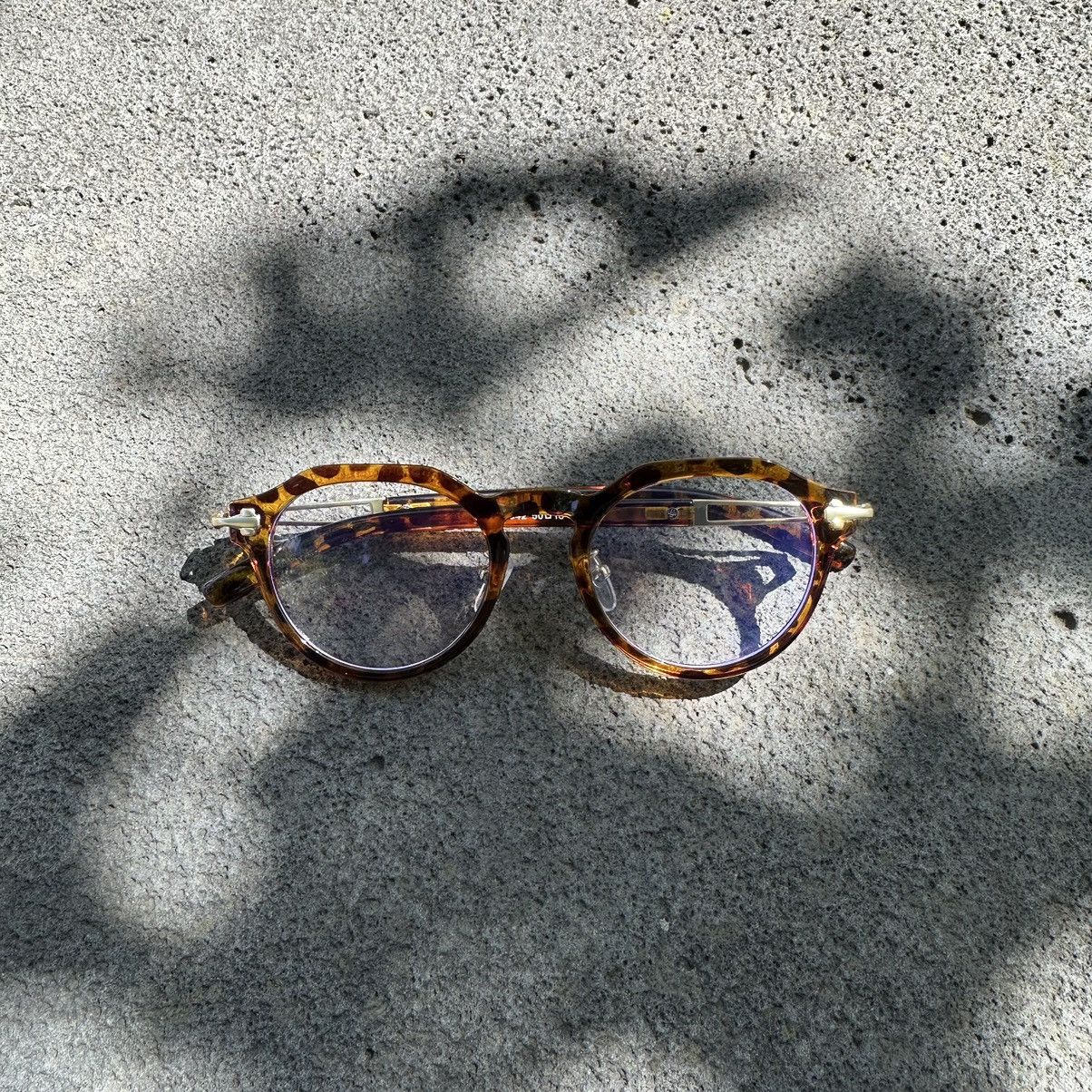 Other GLASSES FRAME BRAND NEW CLASSIC RETRO VINTAGE KZ1042-03 Size ONE SIZE - 1 Thumbnail