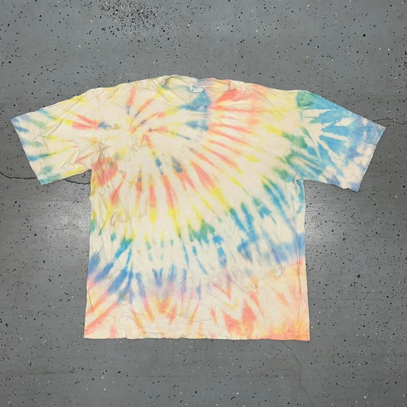 Other VTG Distressed Multi-coloured cotton tie-dye tee Size US XL / EU 56 / 4 - 1 Thumbnail