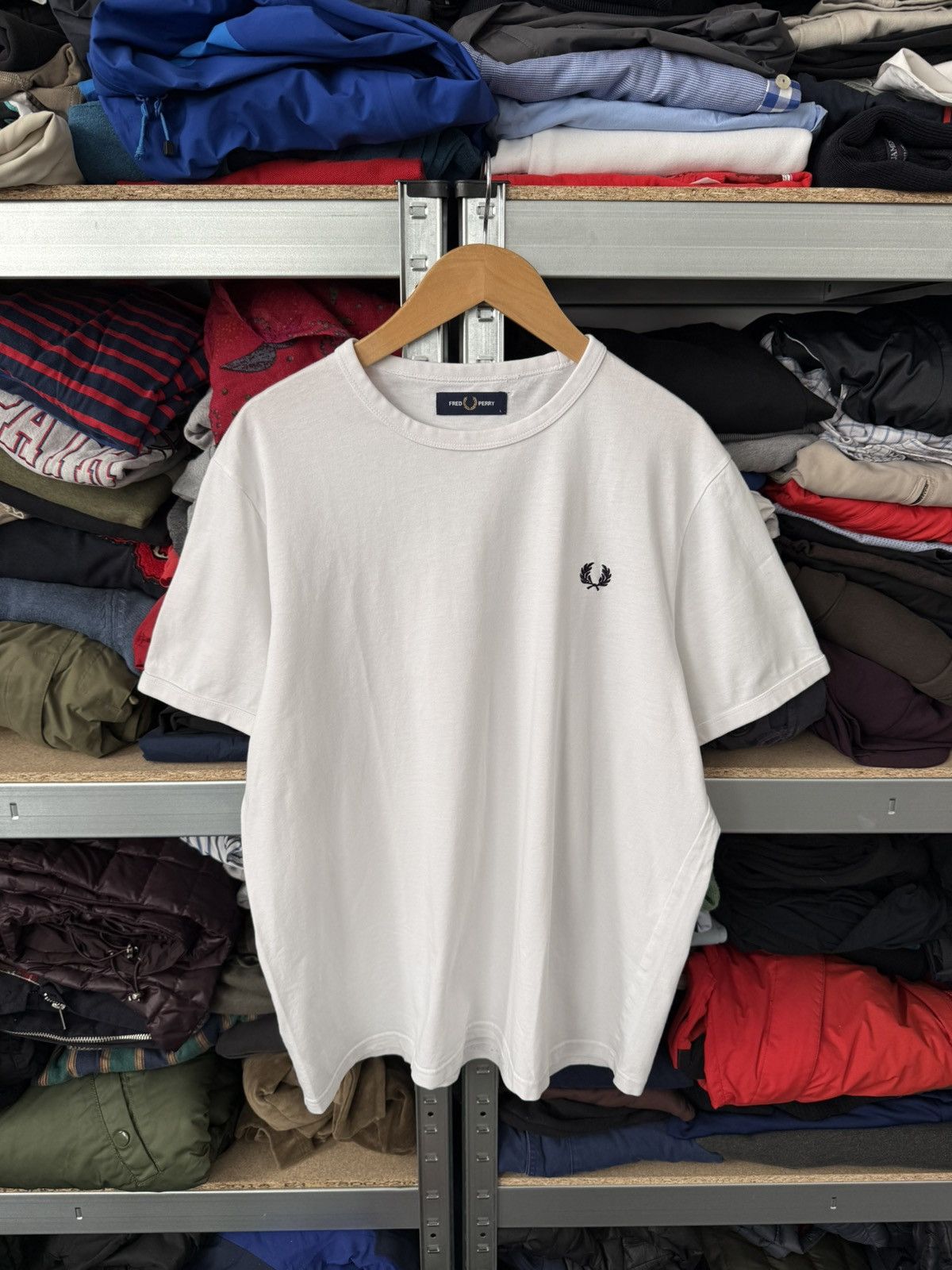 Fred Perry Vintage Fred Perry T-Shirt White Casual Tee Streetwear Hype Size US L / EU 52-54 / 3 - 1 Thumbnail