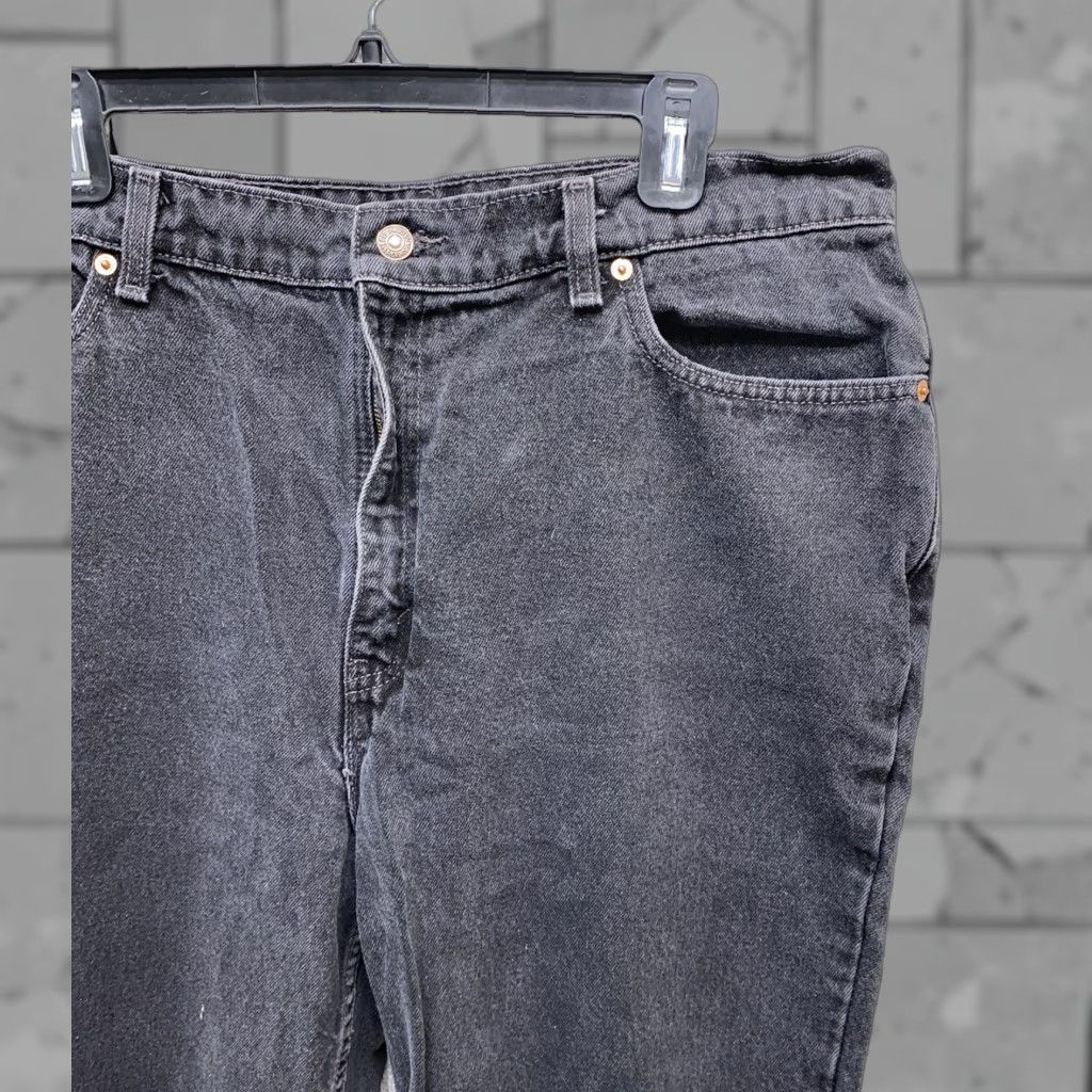 Levi's VINTAGE Levi’s 550 Jeans Womens Black USA Made Relaxed Tapered Size 18 Size 40" / US 18 - 1 Thumbnail