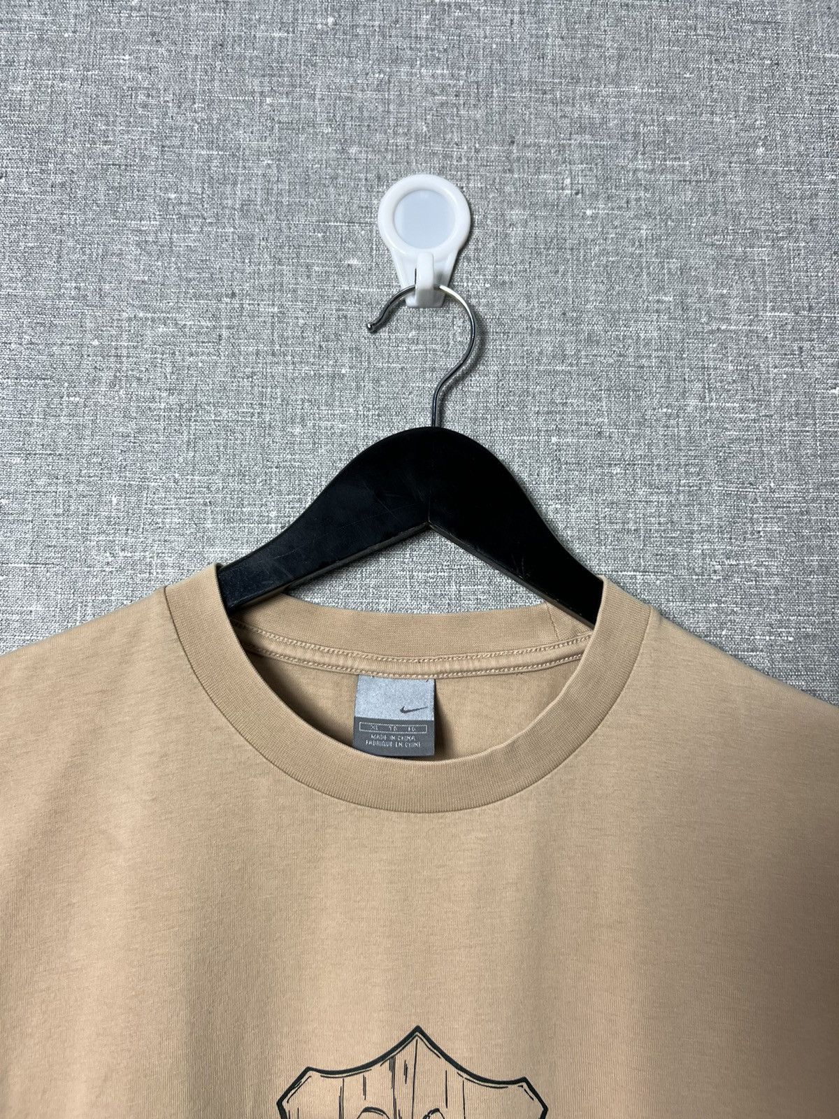 Nike Rare Vintage Nike Cortez Logo T-Shirt Size US L / EU 52-54 / 3 - 9 Thumbnail