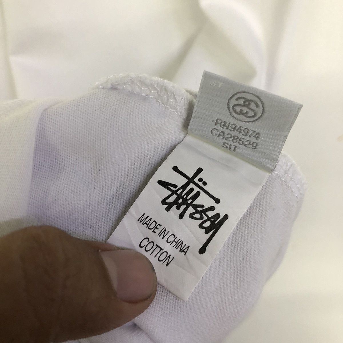 Stussy Stussy International V Neck Women’s Tshirt Size M / US 6-8 / IT 42-44 - 9 Thumbnail