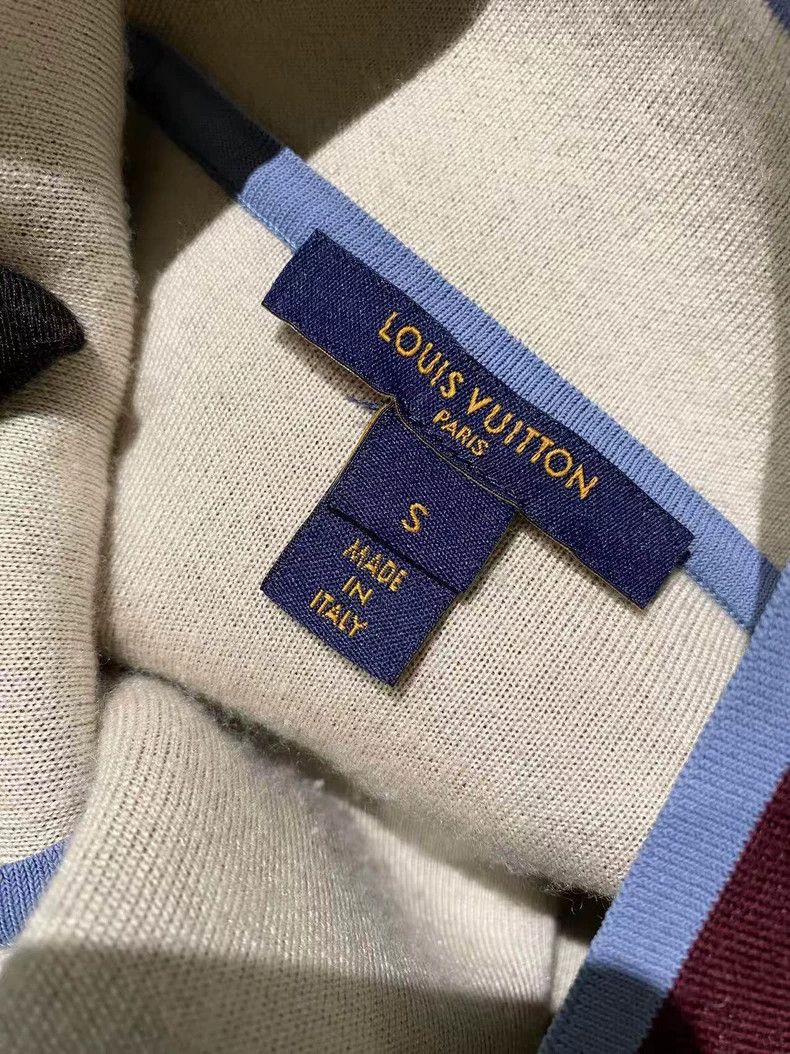 Louis Vuitton Louis Vuitton Nylon/sheep wool wine contrast zip-up sweats Size US S / EU 44-46 / 1 - 5 Thumbnail