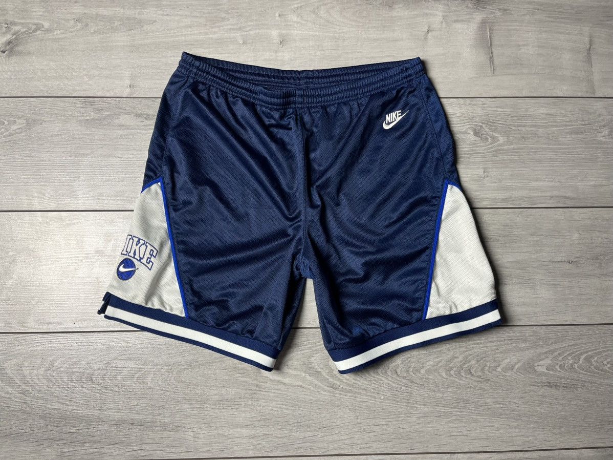 NBA Nike basketball shorts NBA streetwear size Small Size US 30 / EU 46 - 1 Thumbnail