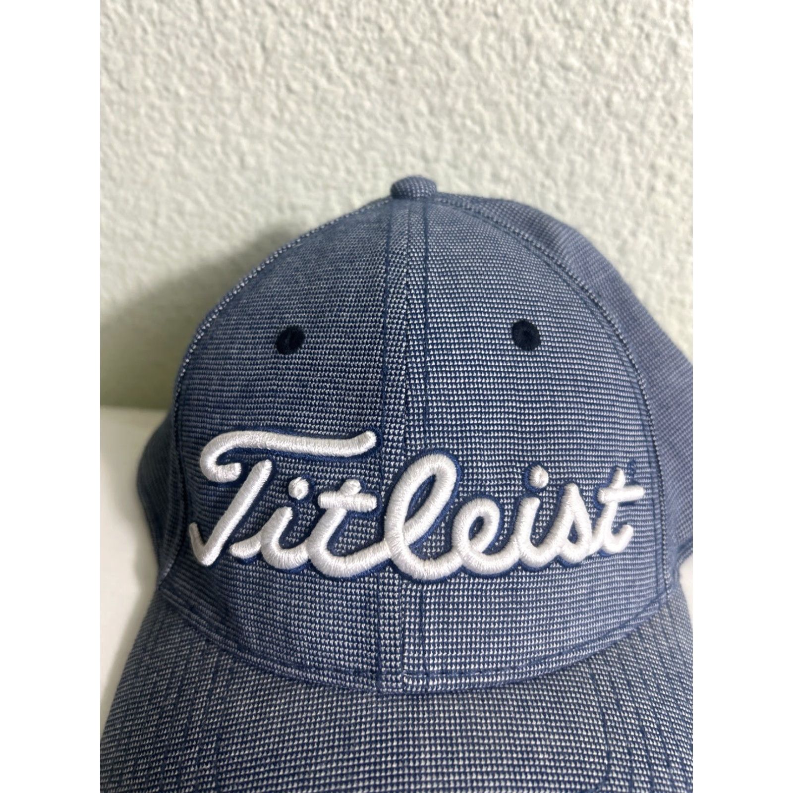 Titleist VINTAGE-NO Titleist Hat Golf Cap XL Gray Plaid Embroidered Logo Adjustable Strap Unisex Adults Cap Style Golf Hat Size ONE SIZE - 2 Thumbnail