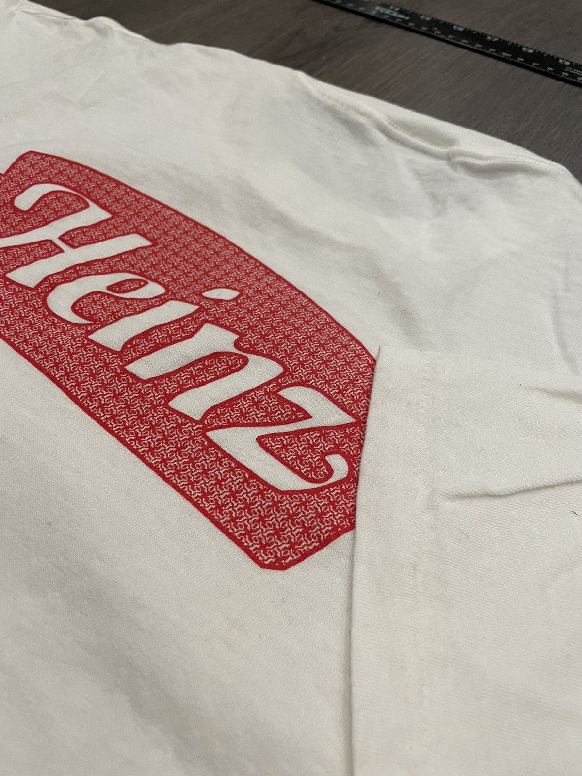 Vintage Vintage 90s “Heinz Logo” Graphic T-Shirt (Sz.XL) Size US XL / EU 56 / 4 - 2 Thumbnail