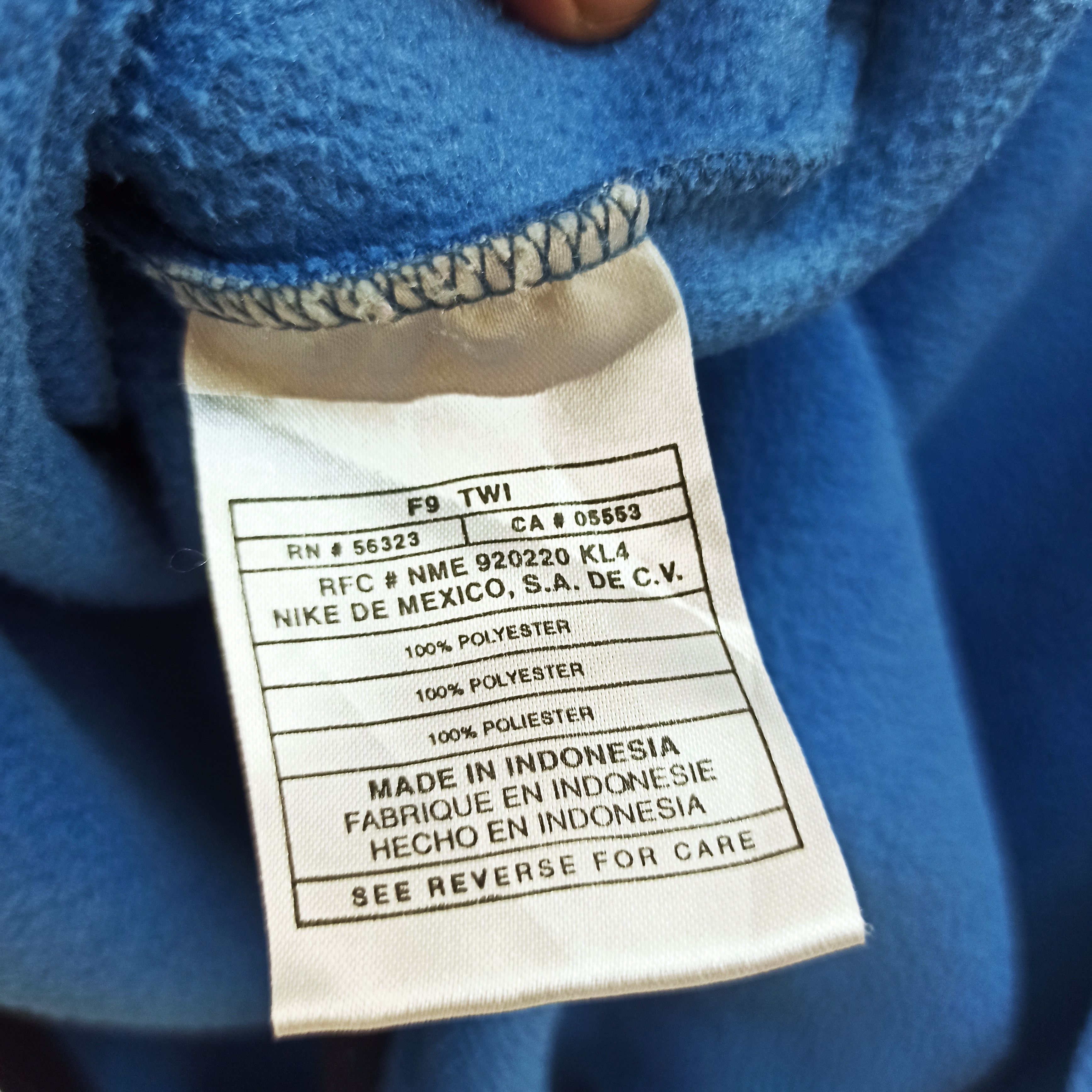 Nike Vintage Nike Canter Logo Fleece Sweatshirt Single Pocket Size US M / EU 48-50 / 2 - 9 Thumbnail