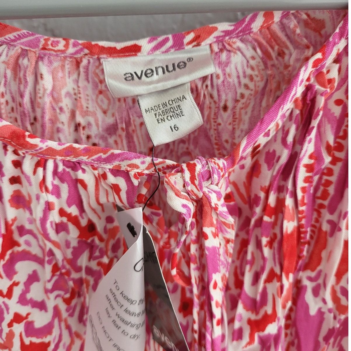 Avenue Avenue Avalon Crush Tunic in Pink Ikat - Size 16 Size XXL / US 16-18 / IT 52-54 - 3 Thumbnail