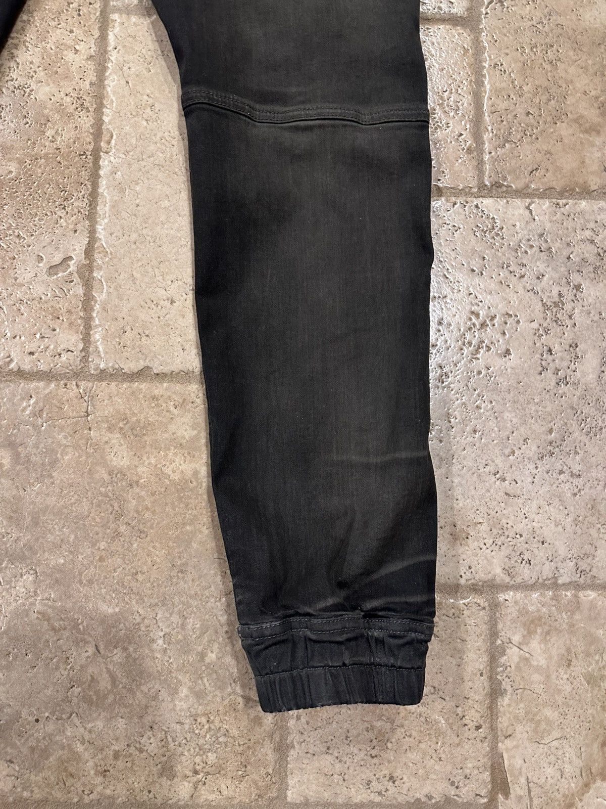 Rick Owens Rick Owens DRKSHDW Aircut SS23 Dark Dust Denim Joggers Size US 36 / EU 52 - 7 Thumbnail