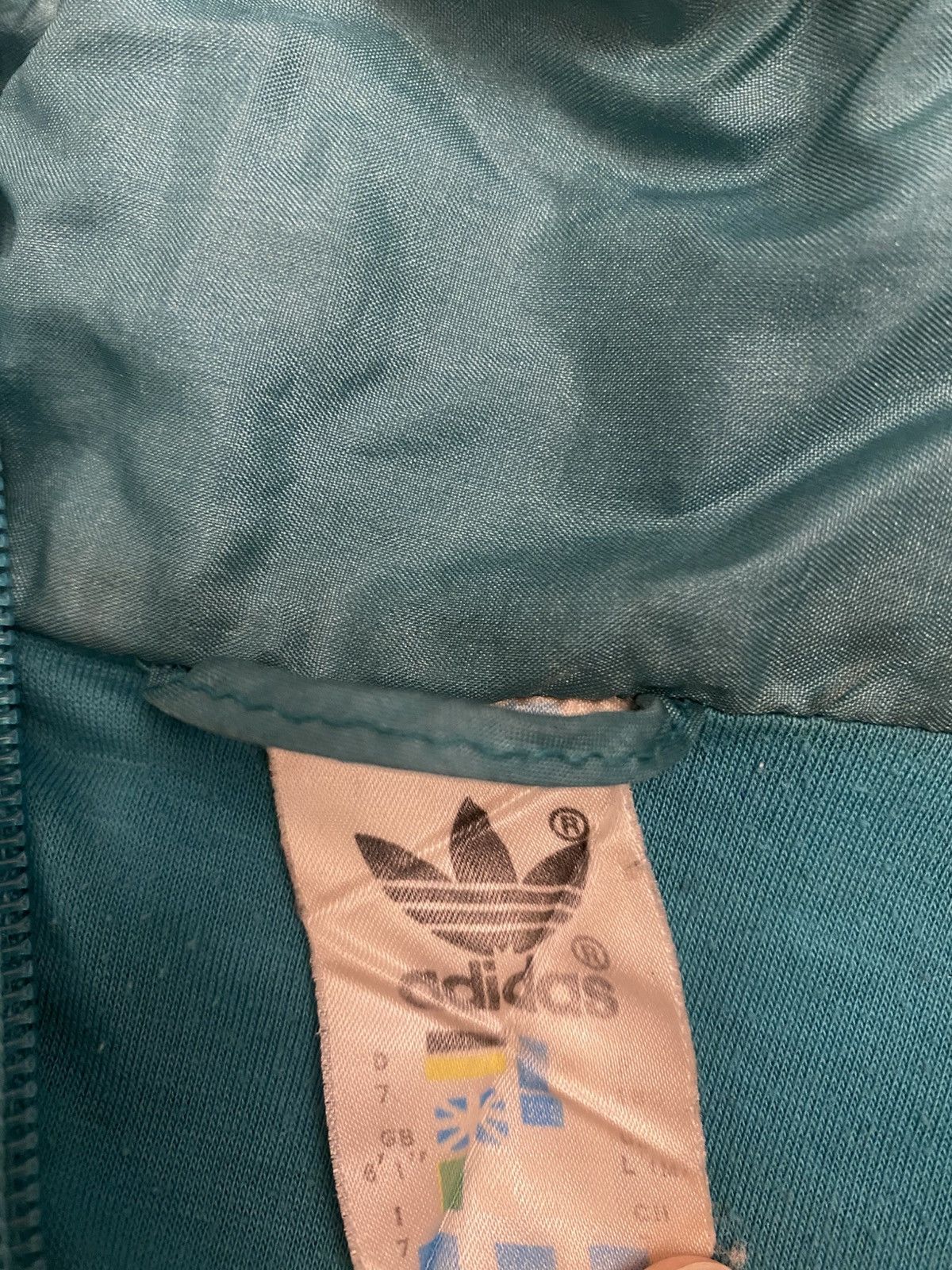 Adidas Vintage 90s adidas windbreaker Size US L / EU 52-54 / 3 - 3 Thumbnail