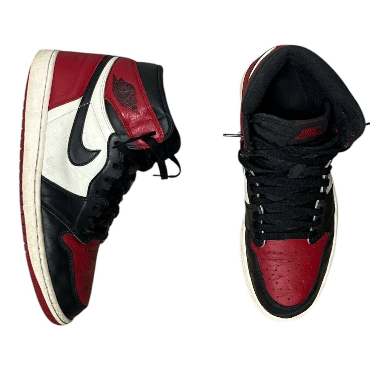 Jordan Brand × Vintage 2017 bred toe jordan 1 Size US 11.5 / EU 44-45 - 1 Thumbnail