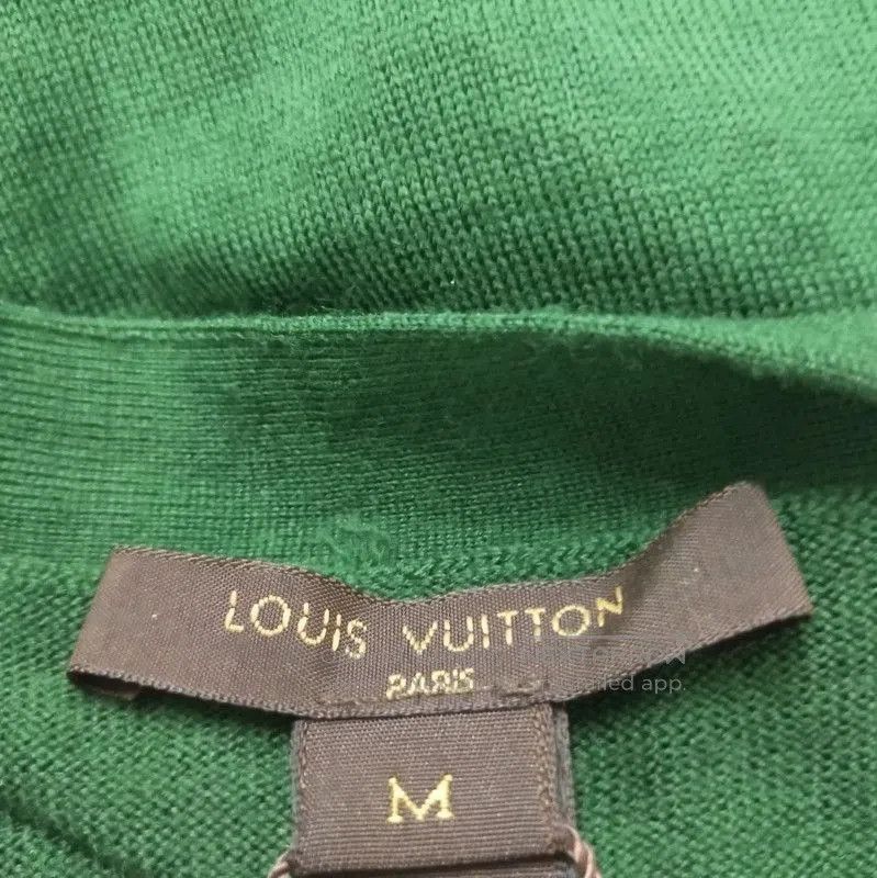 Louis Vuitton Louis Vuitton Green Wool V-Neck Cardigan. Size US M / EU 48-50 / 2 - 6 Thumbnail
